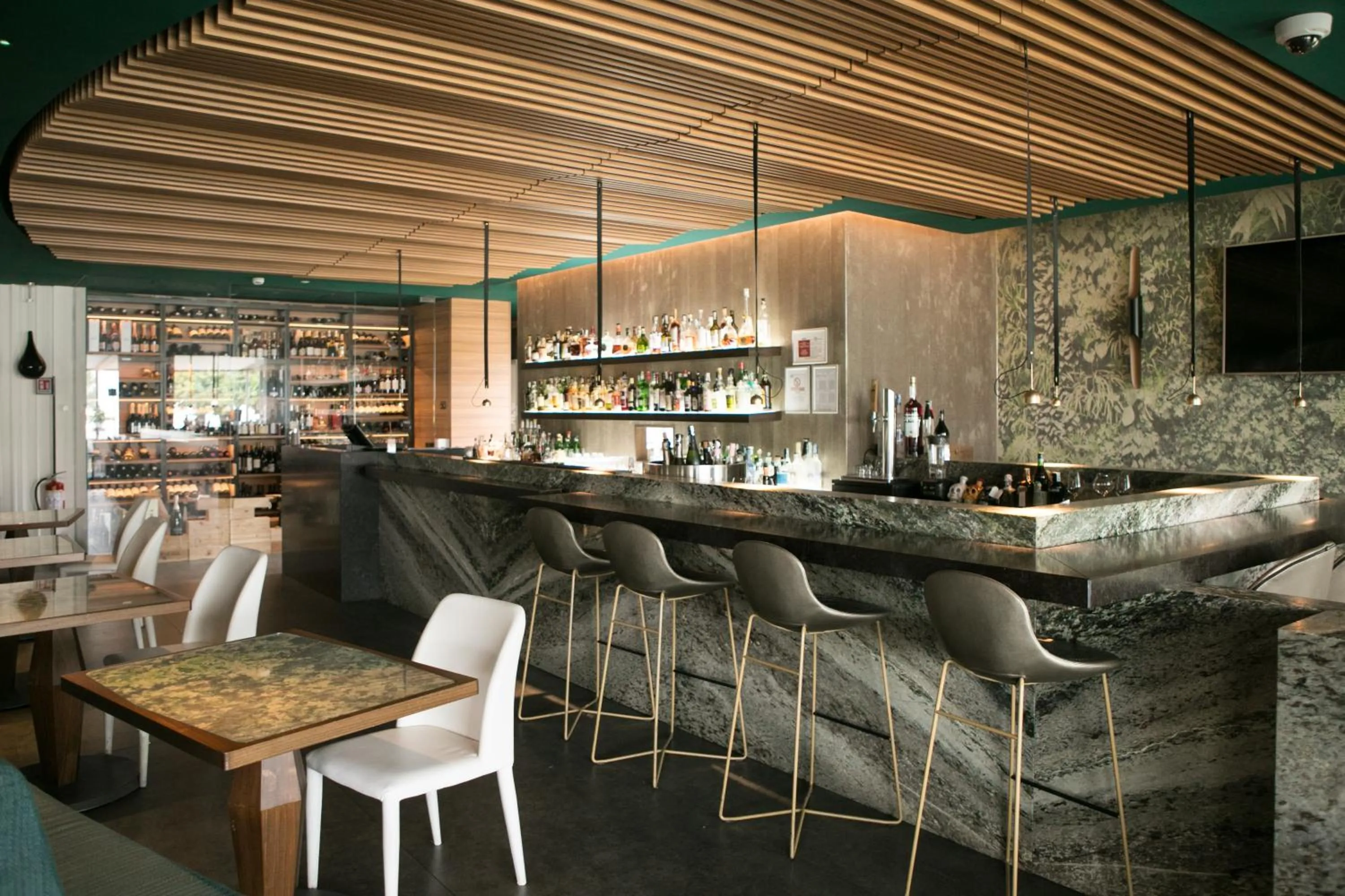 Lounge or bar in Splendido Bay Luxury Spa Resort