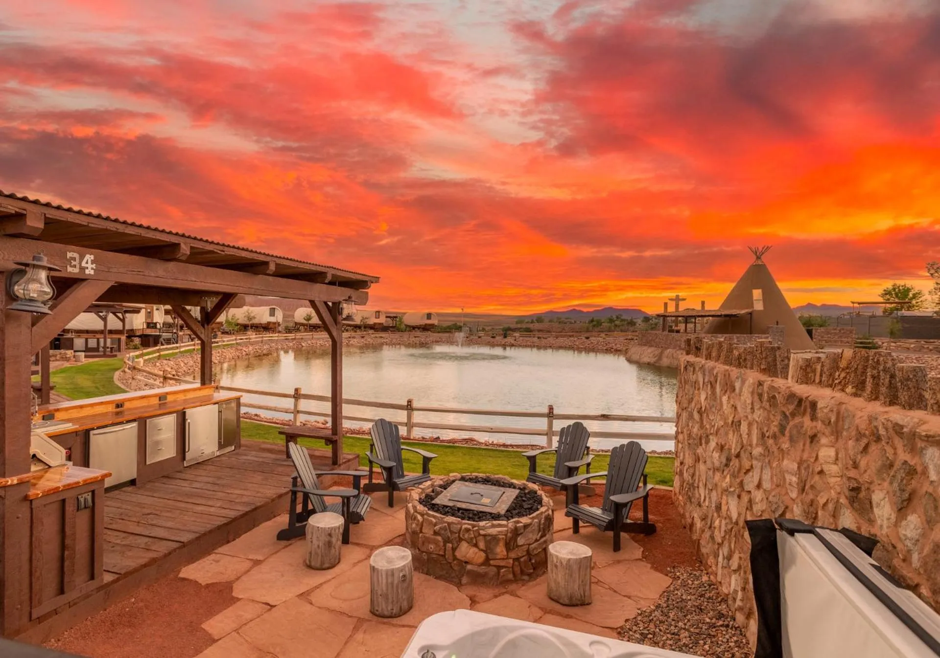 Property building in Zion White Bison Glamping & RV Resort