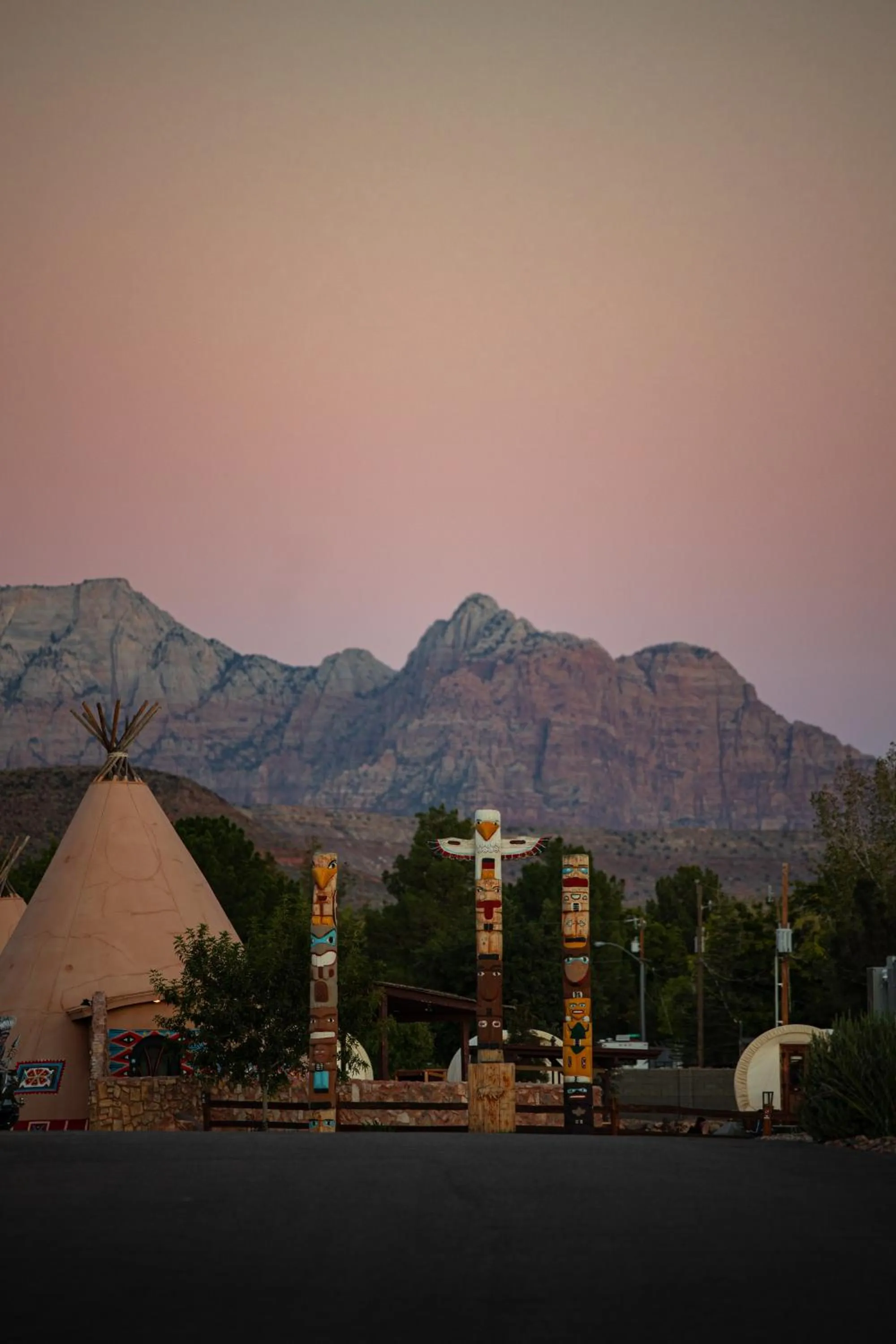 Zion White Bison Glamping & RV Resort