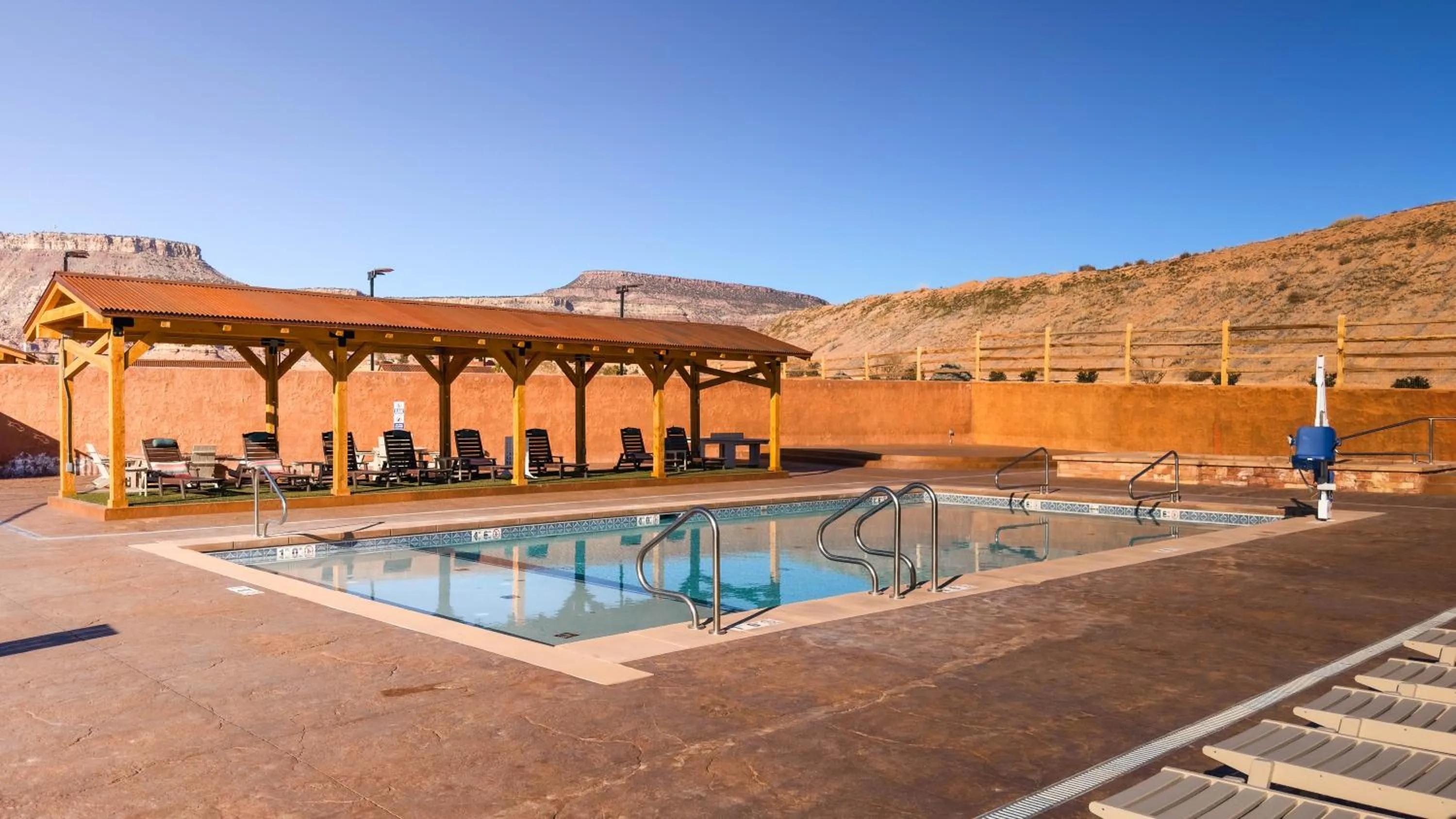 Zion White Bison Glamping & RV Resort