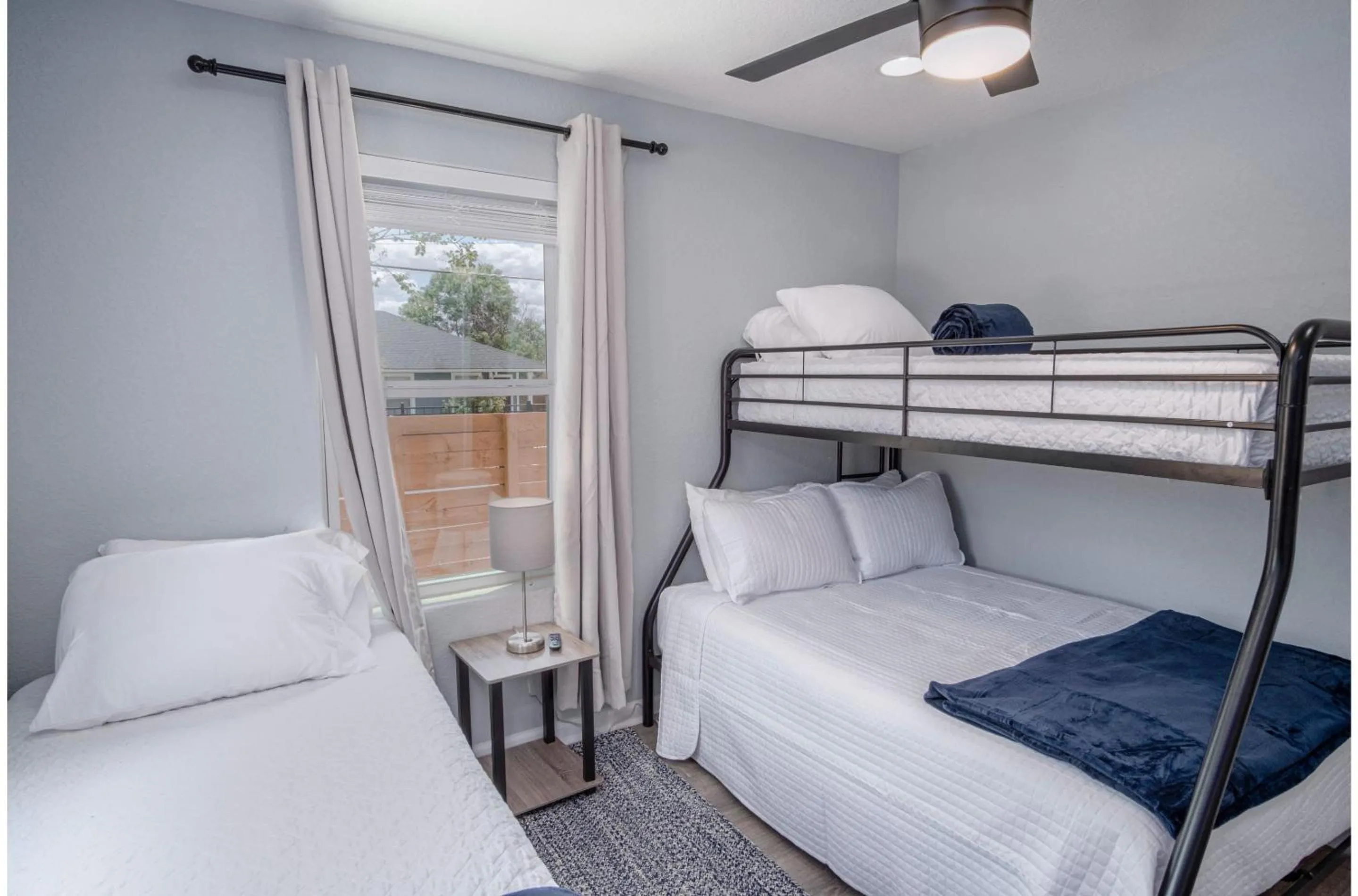 Bed in Cozy and Lovely 2BR 1BA Apt#B Near Lively Downtown