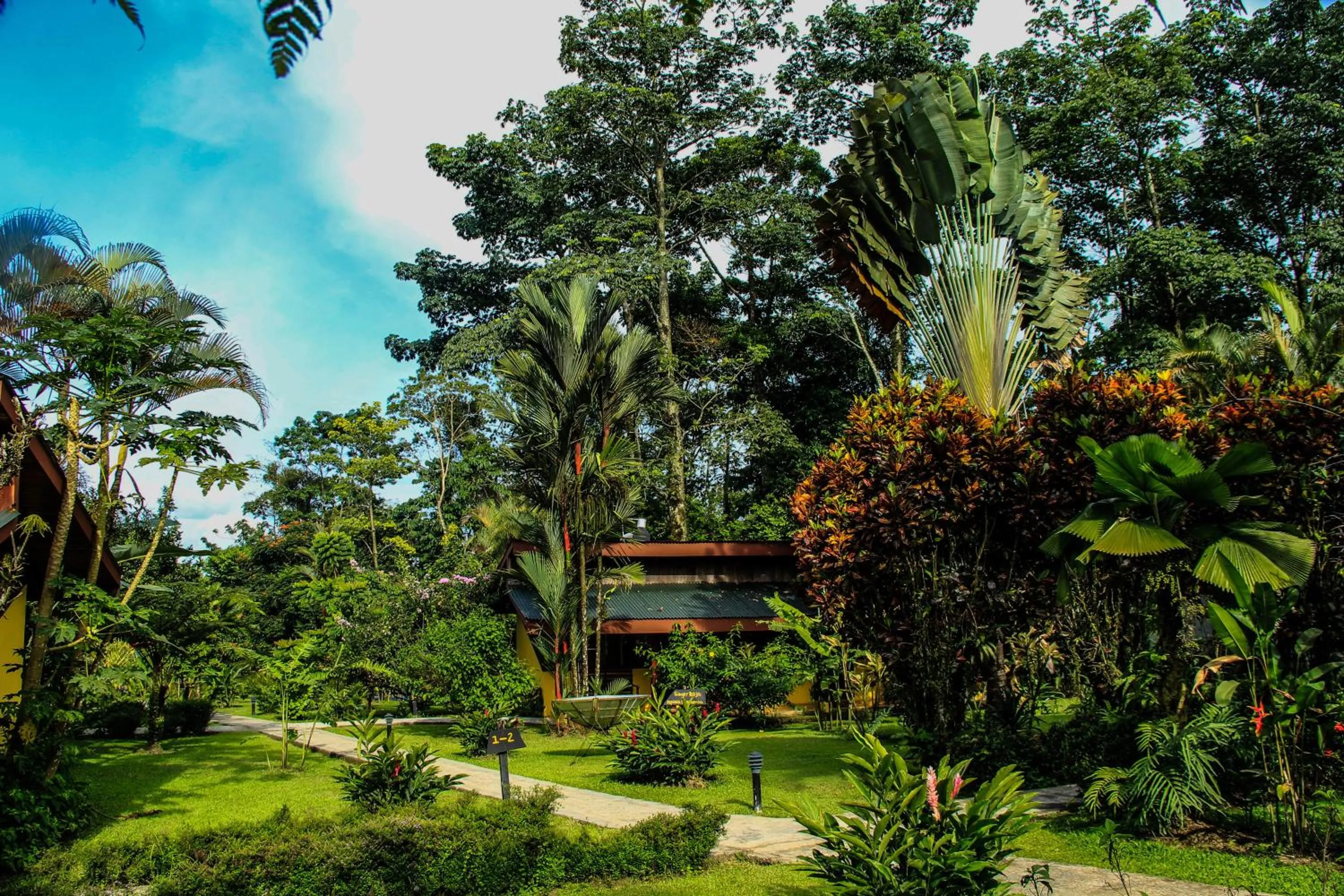 Facade/entrance in Catarata Eco Lodge