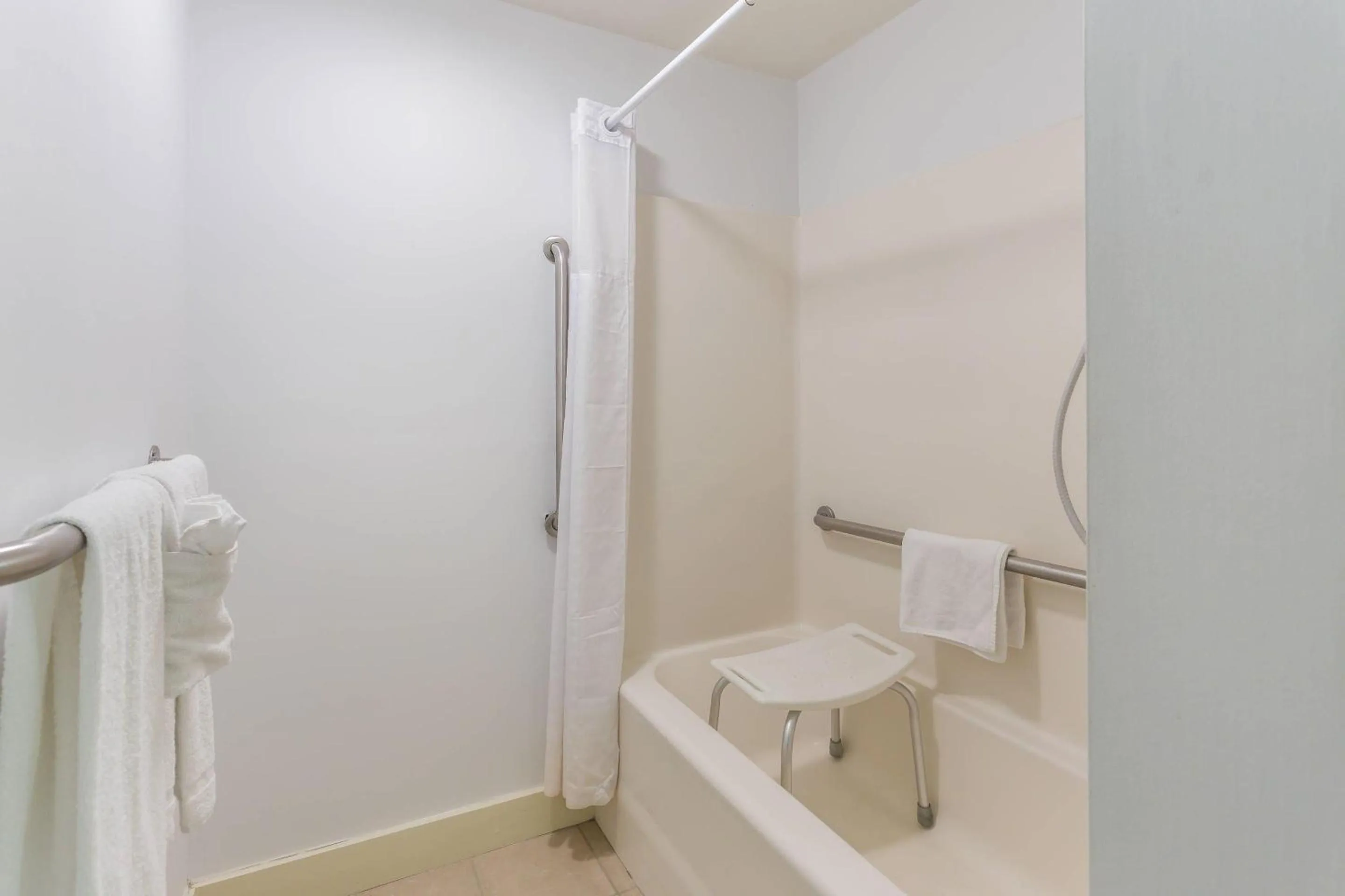 Bedroom in The Palmer House Resort, an Ascend Collection Hotel