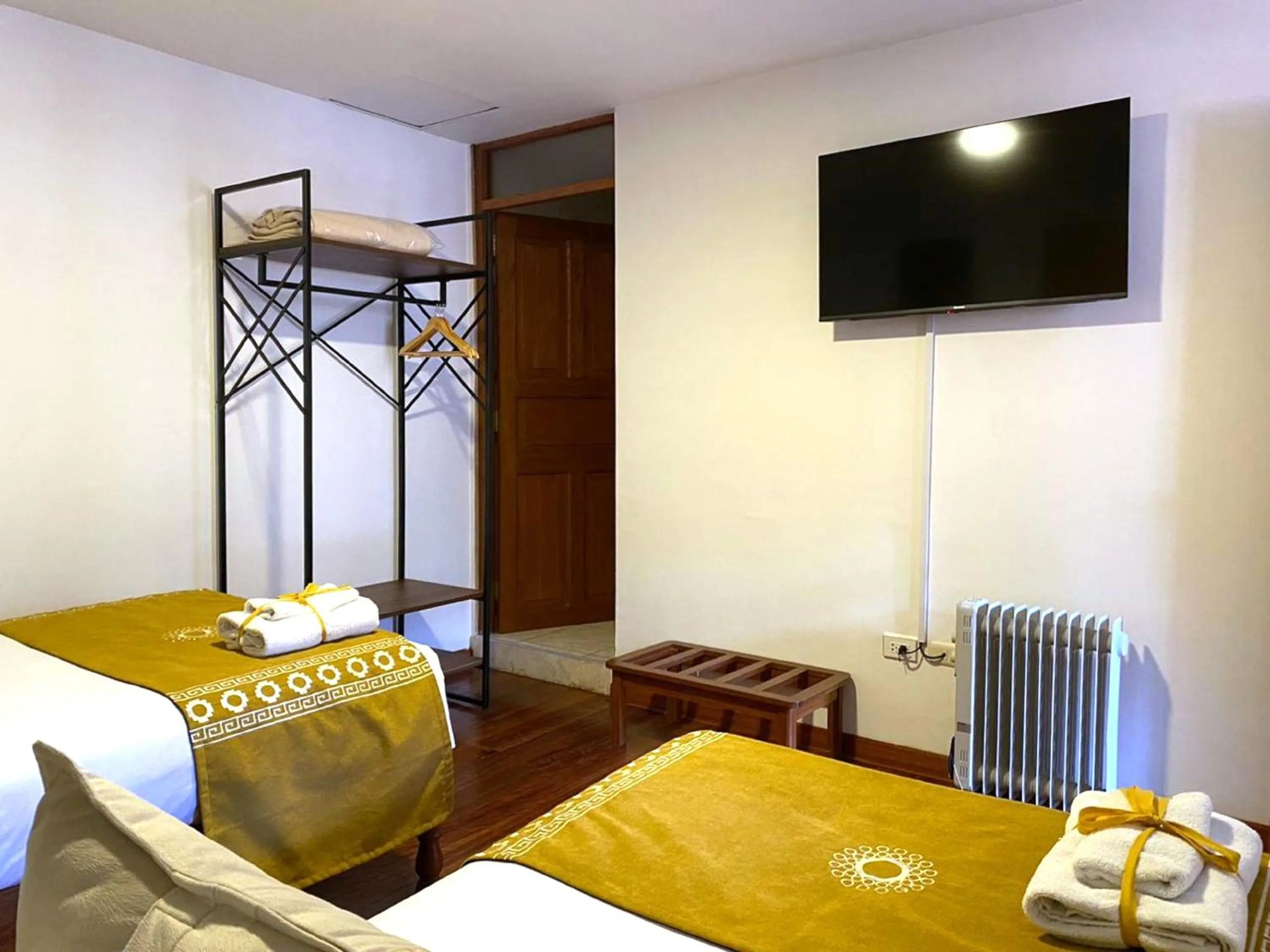 Bathroom, Bed in Katari at Plaza de Armas Cusco