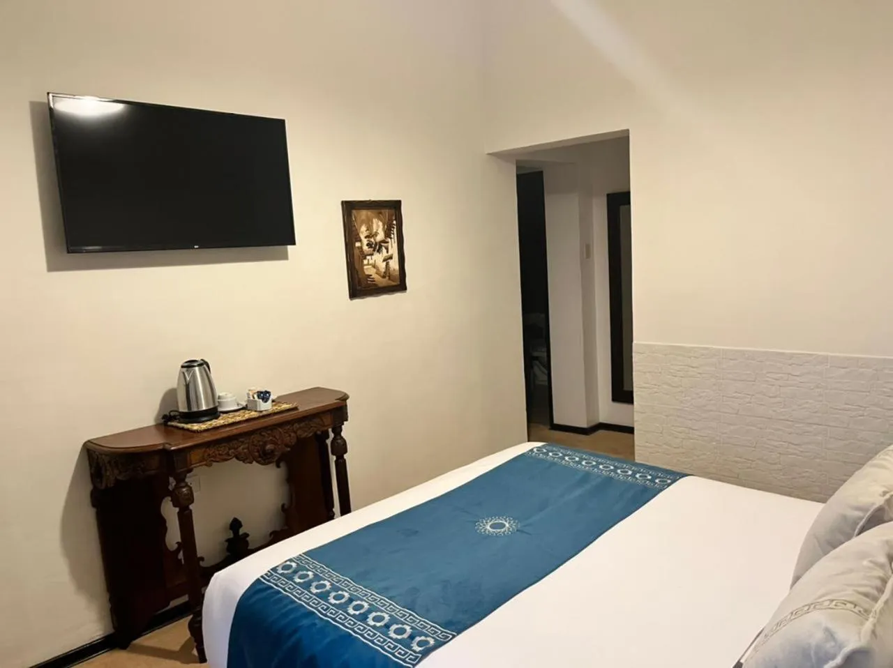 Drinks, Bed in Katari at Plaza de Armas Cusco