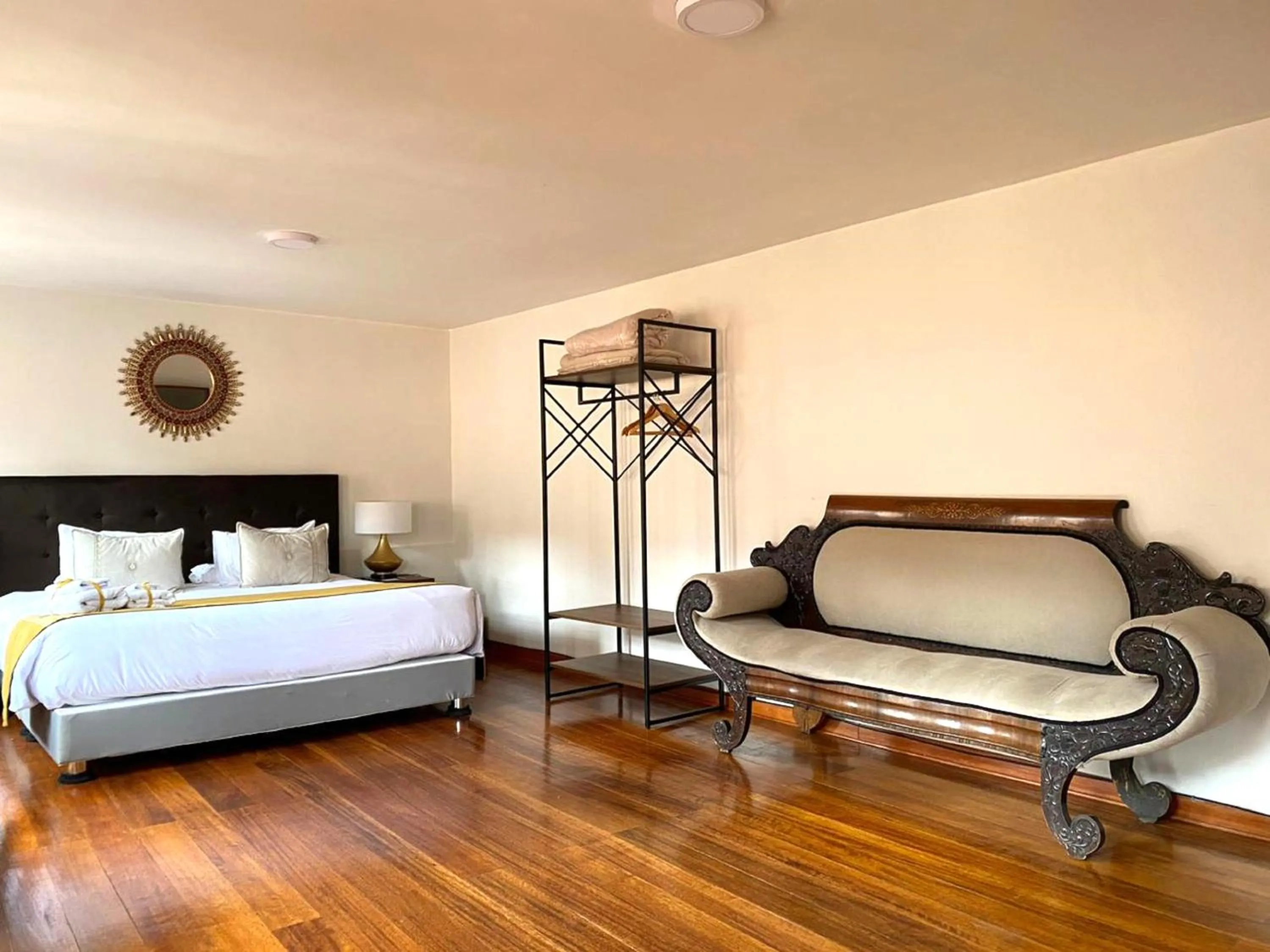 Bed in Katari at Plaza de Armas Cusco