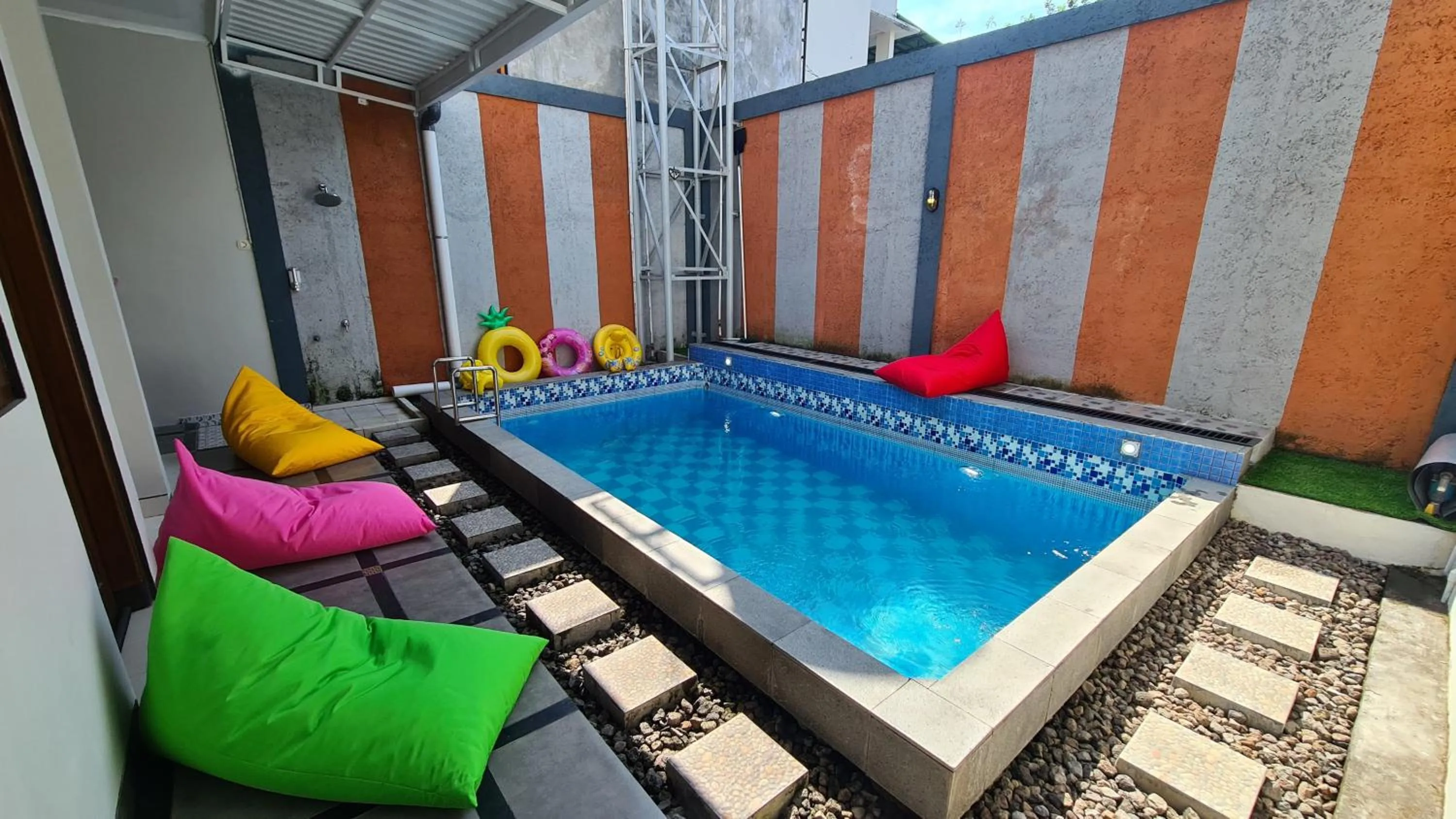 Swimming pool in Oemah Wisata RinginSari -Full House, 5 Bed Rooms-