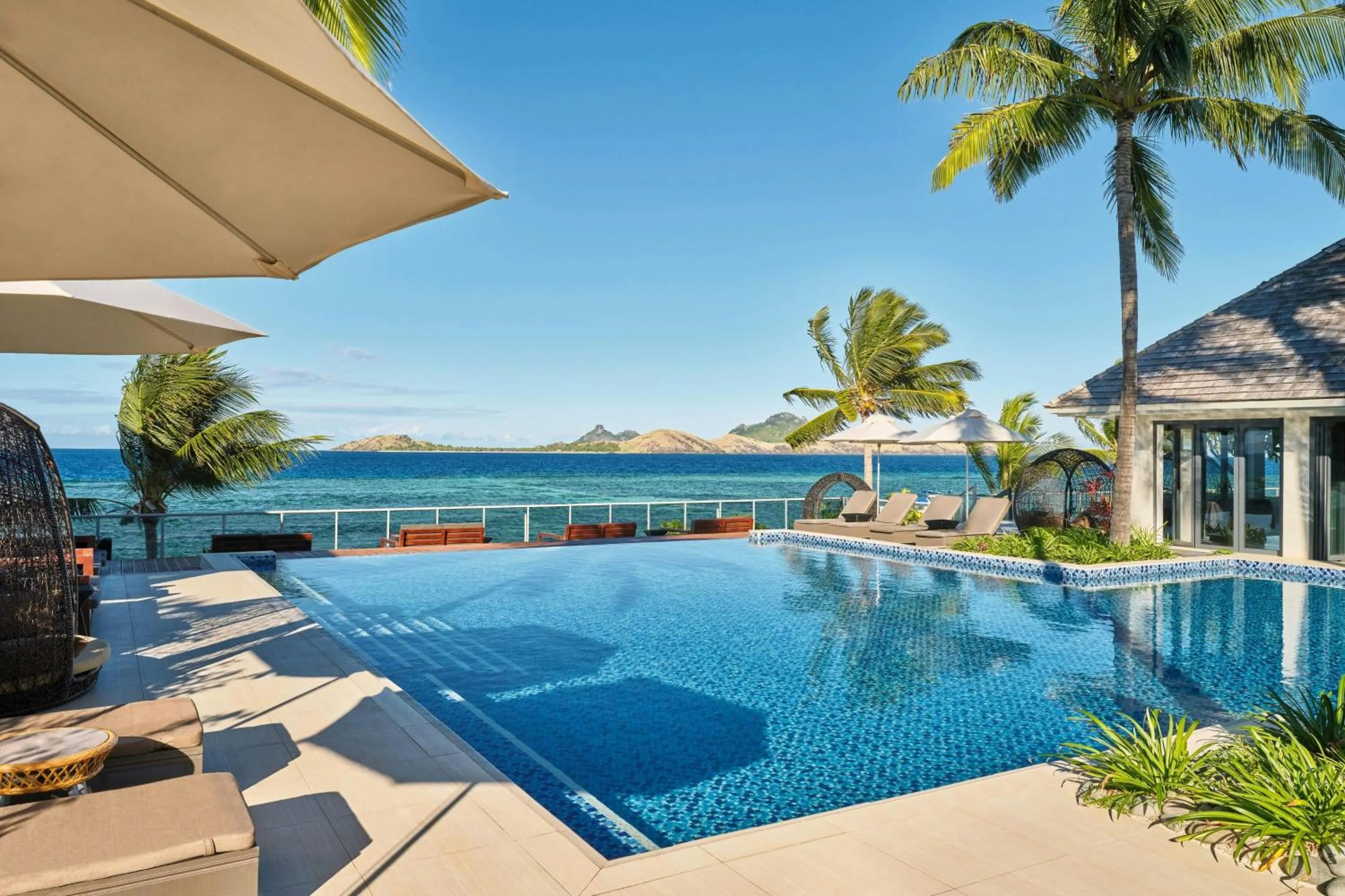 Swimming pool in Sheraton Resort & Spa, Tokoriki Island, Fiji