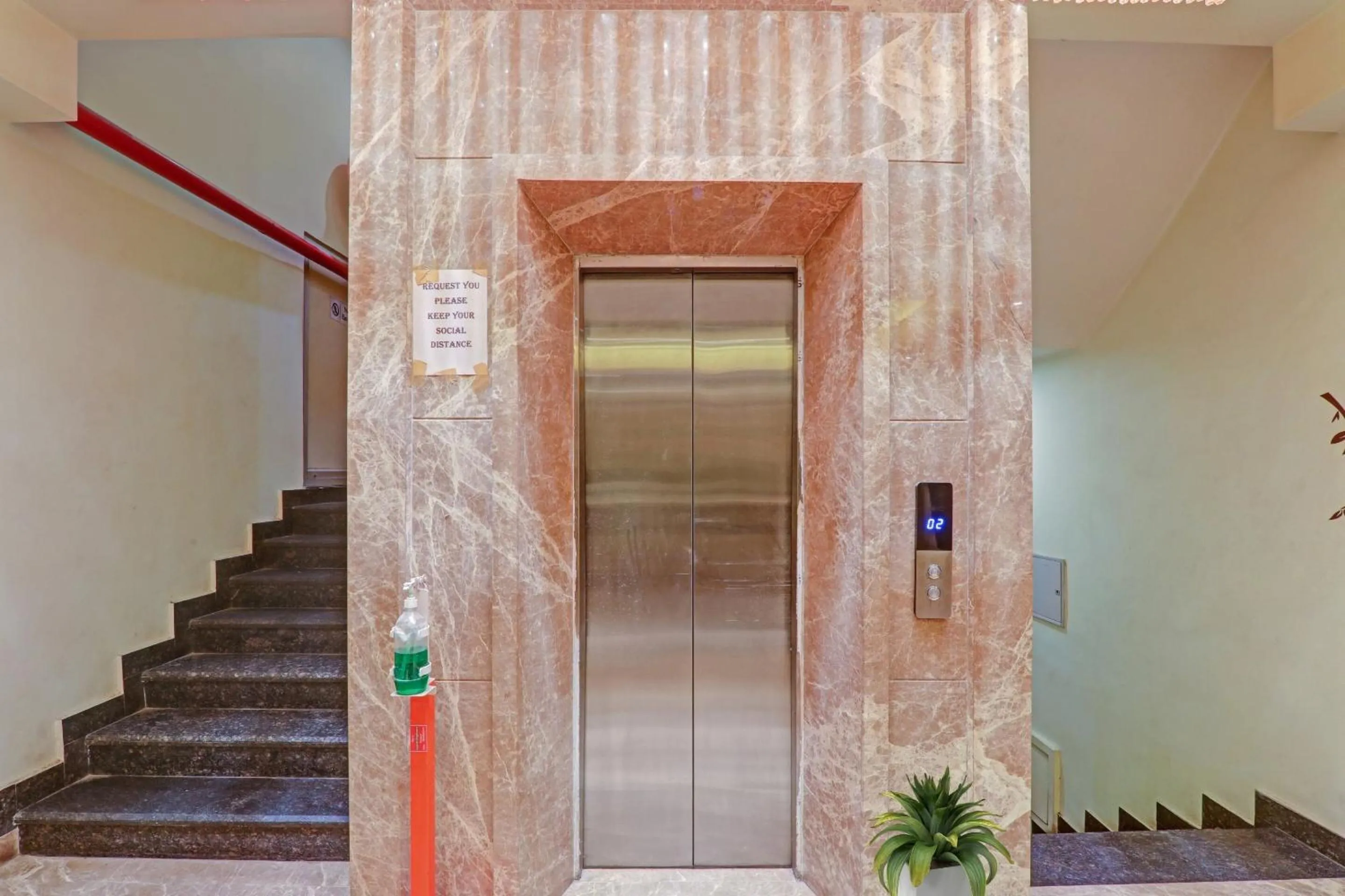 Facade/entrance in Townhouse Hotel Spotlight