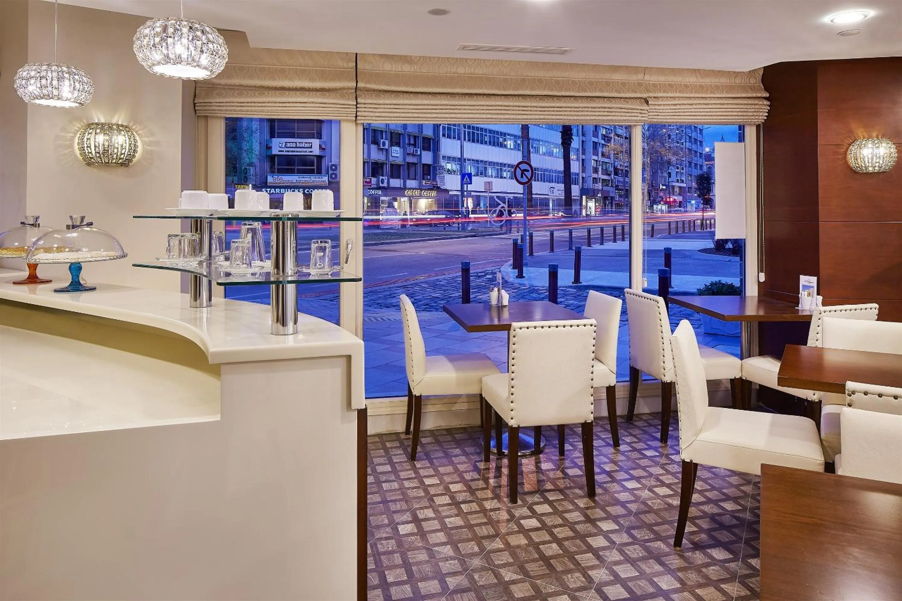 Lounge or bar in Kilim Hotel Izmir