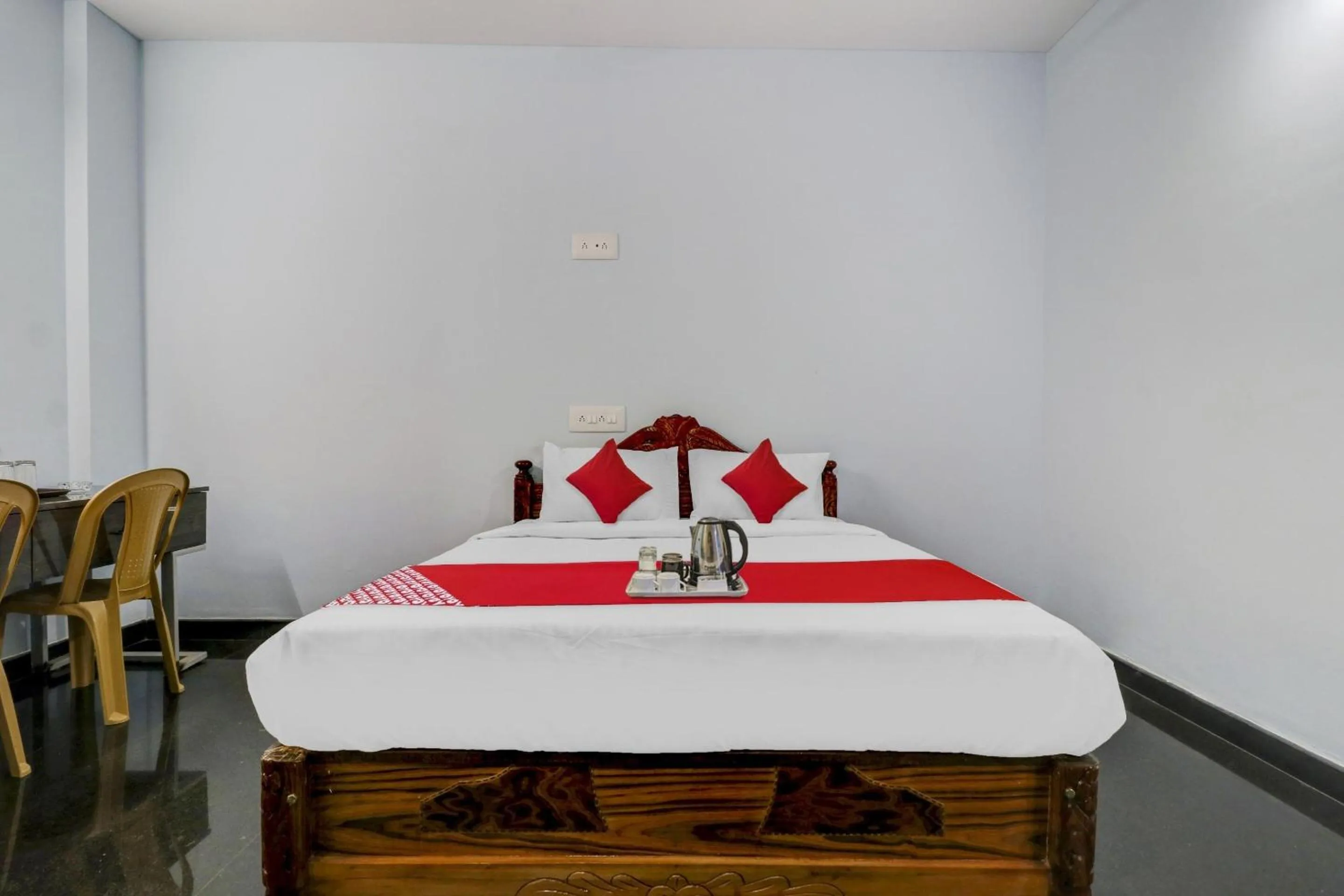 Bedroom in Hotel O BS Residency