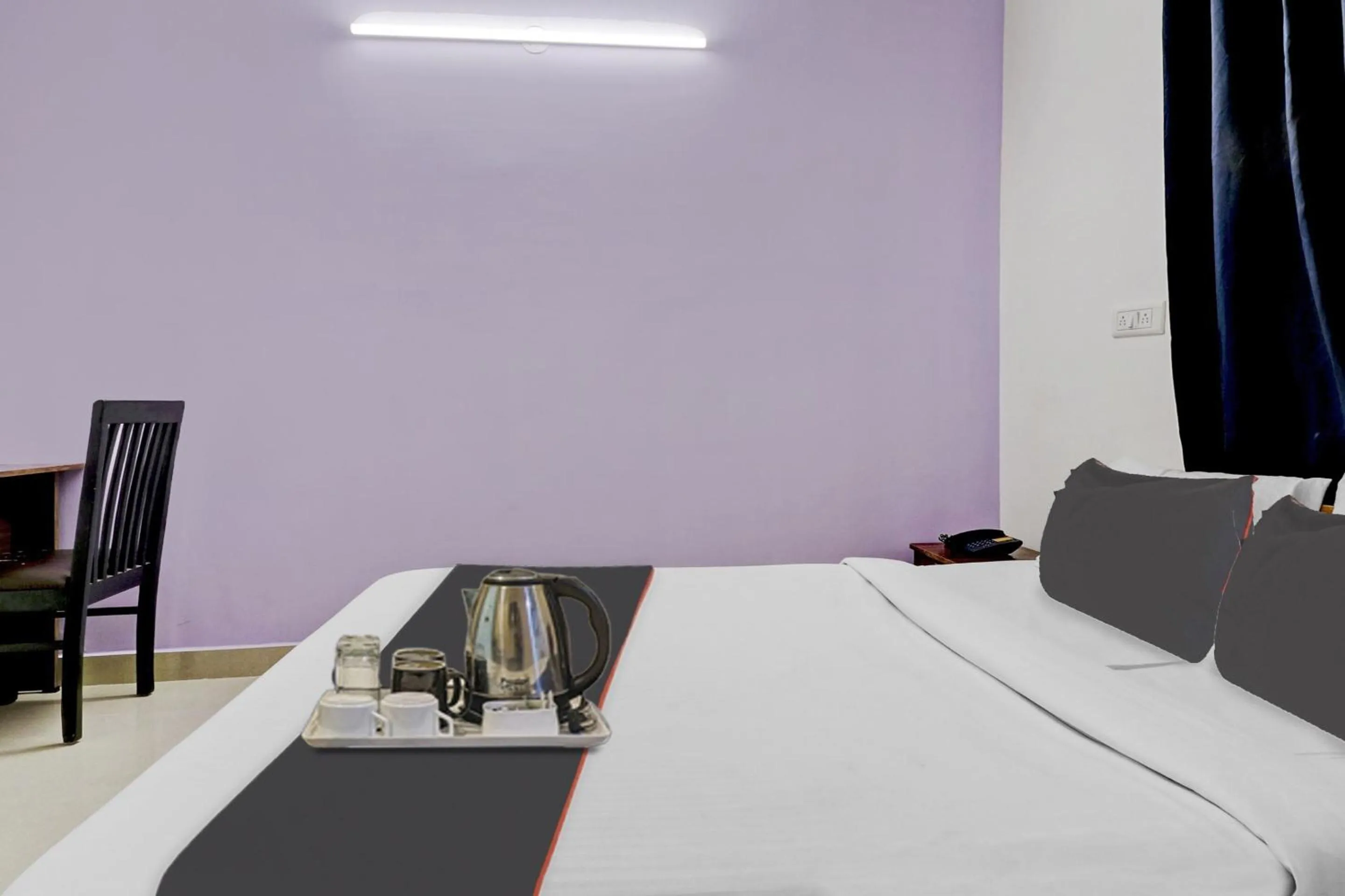 Bedroom, Bed in Hotel O Sunshine Inn