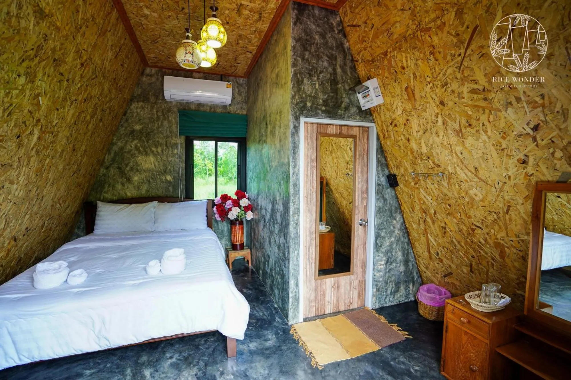 Photo of the whole room, Bed in Rice Wonder Cafe & Eco Resort