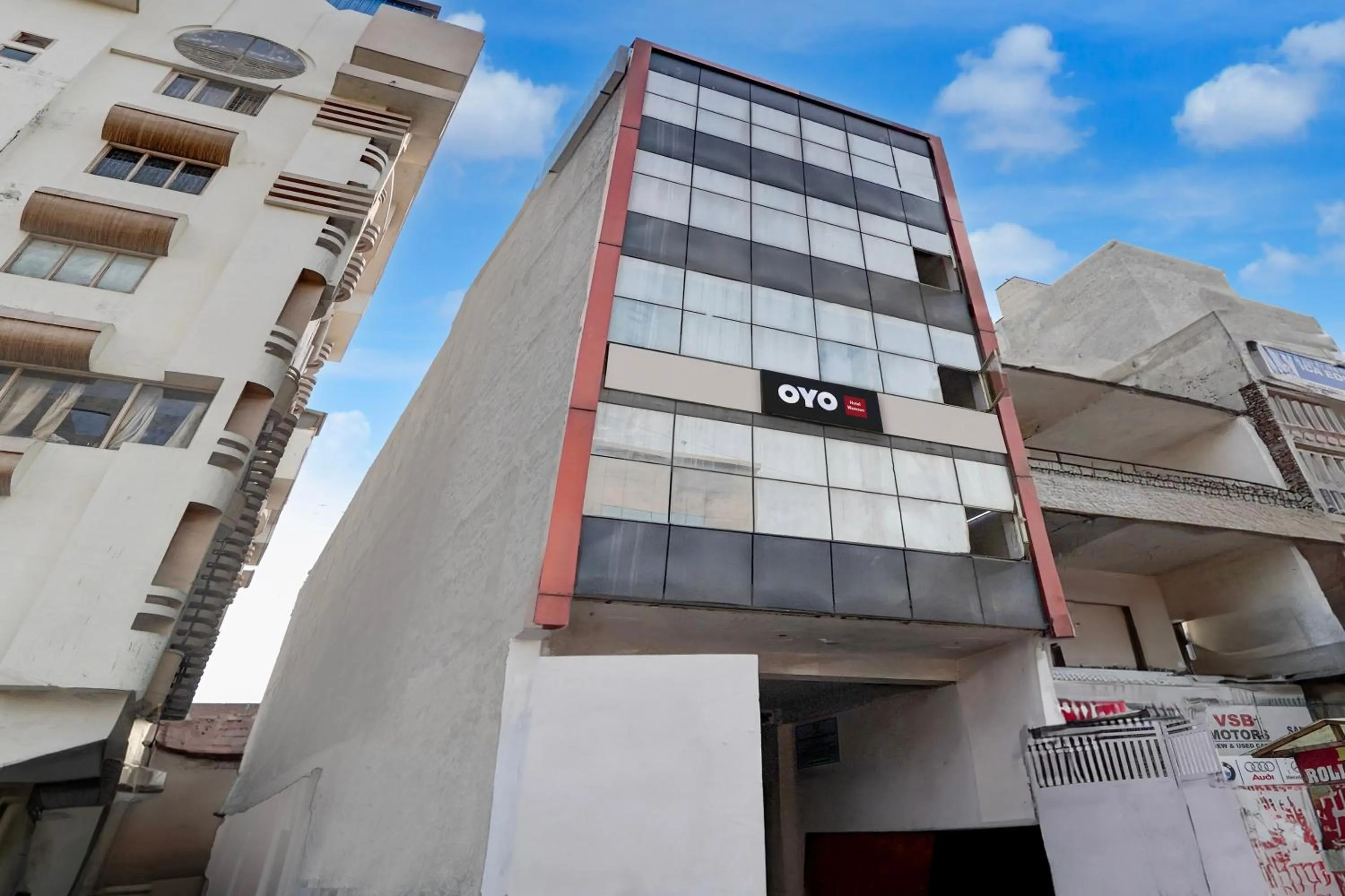 Facade/entrance in Hotel O Wamson