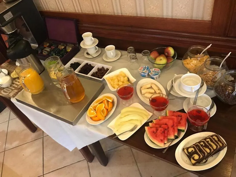 Breakfast in Hotel Restauracja Podzamcze