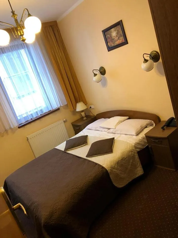 Hotel Restauracja Podzamcze