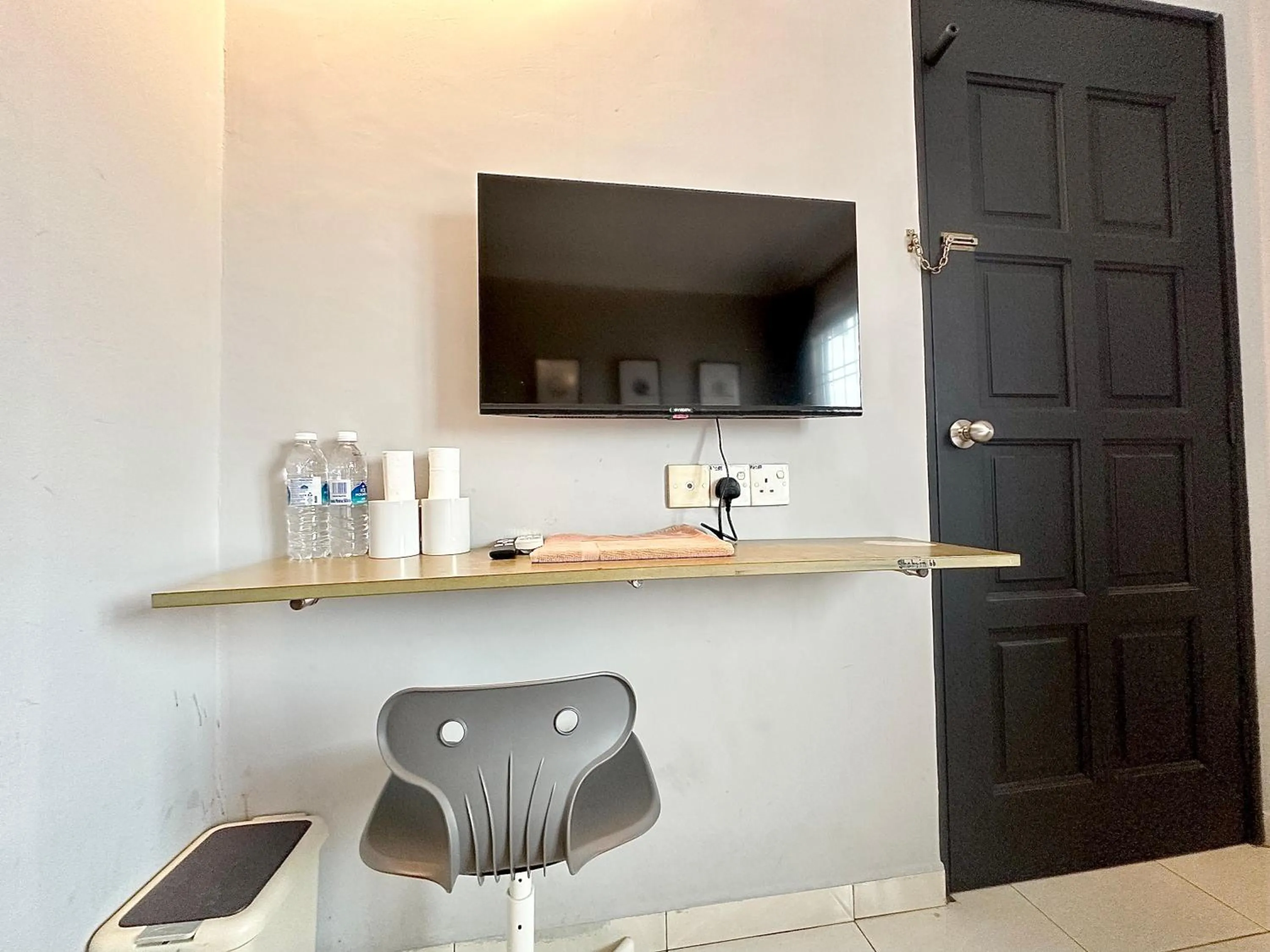 TV and multimedia in # Hashtag Hotel - Self Check in