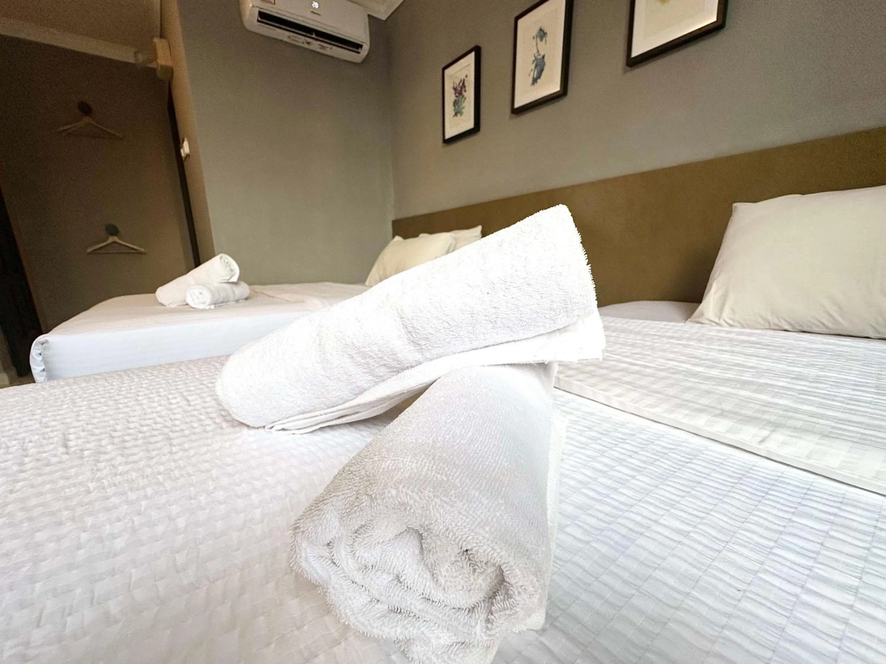 Bed in # Hashtag Hotel - Self Check in