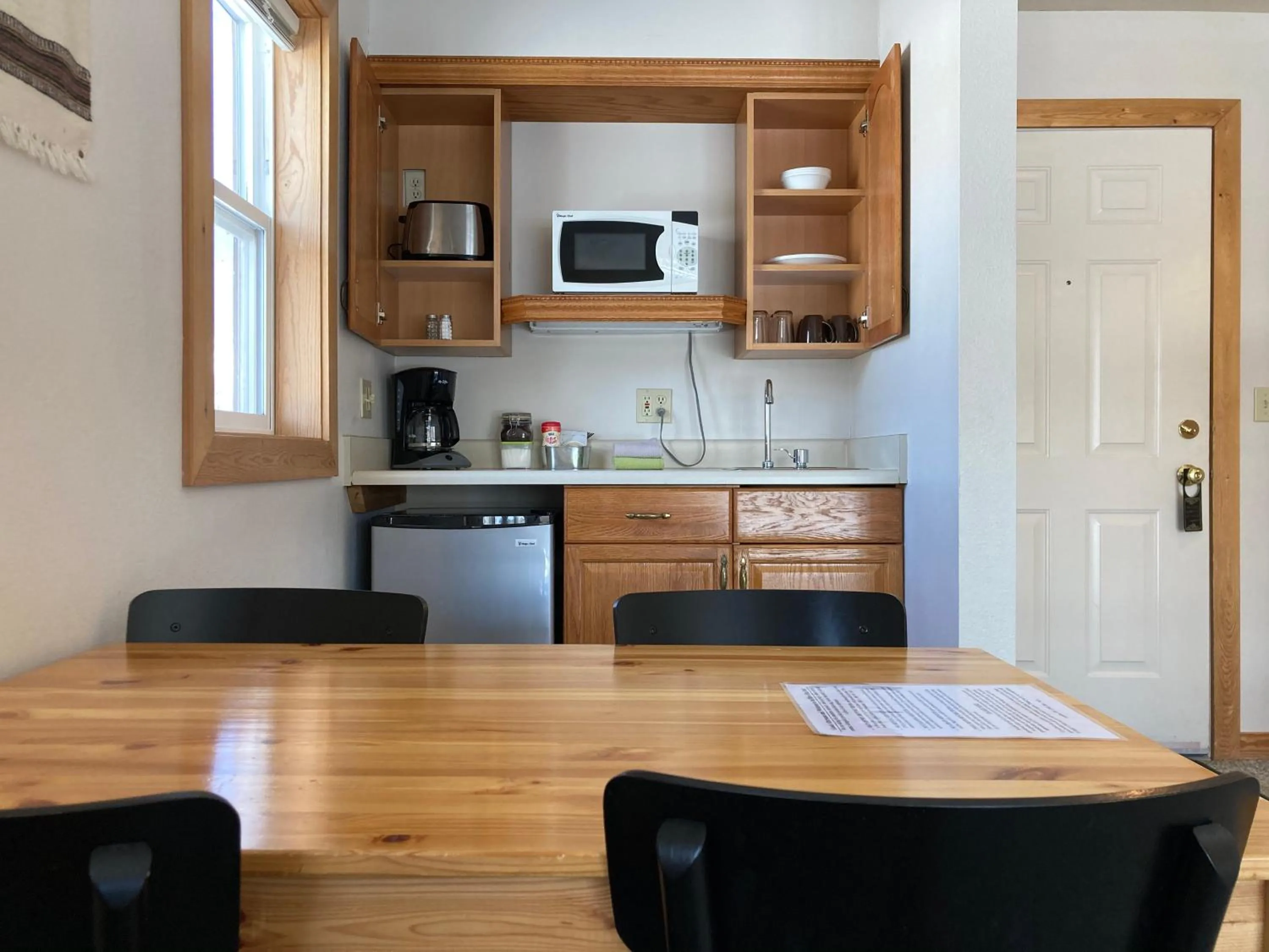 Coffee/tea facilities in River Run Inn