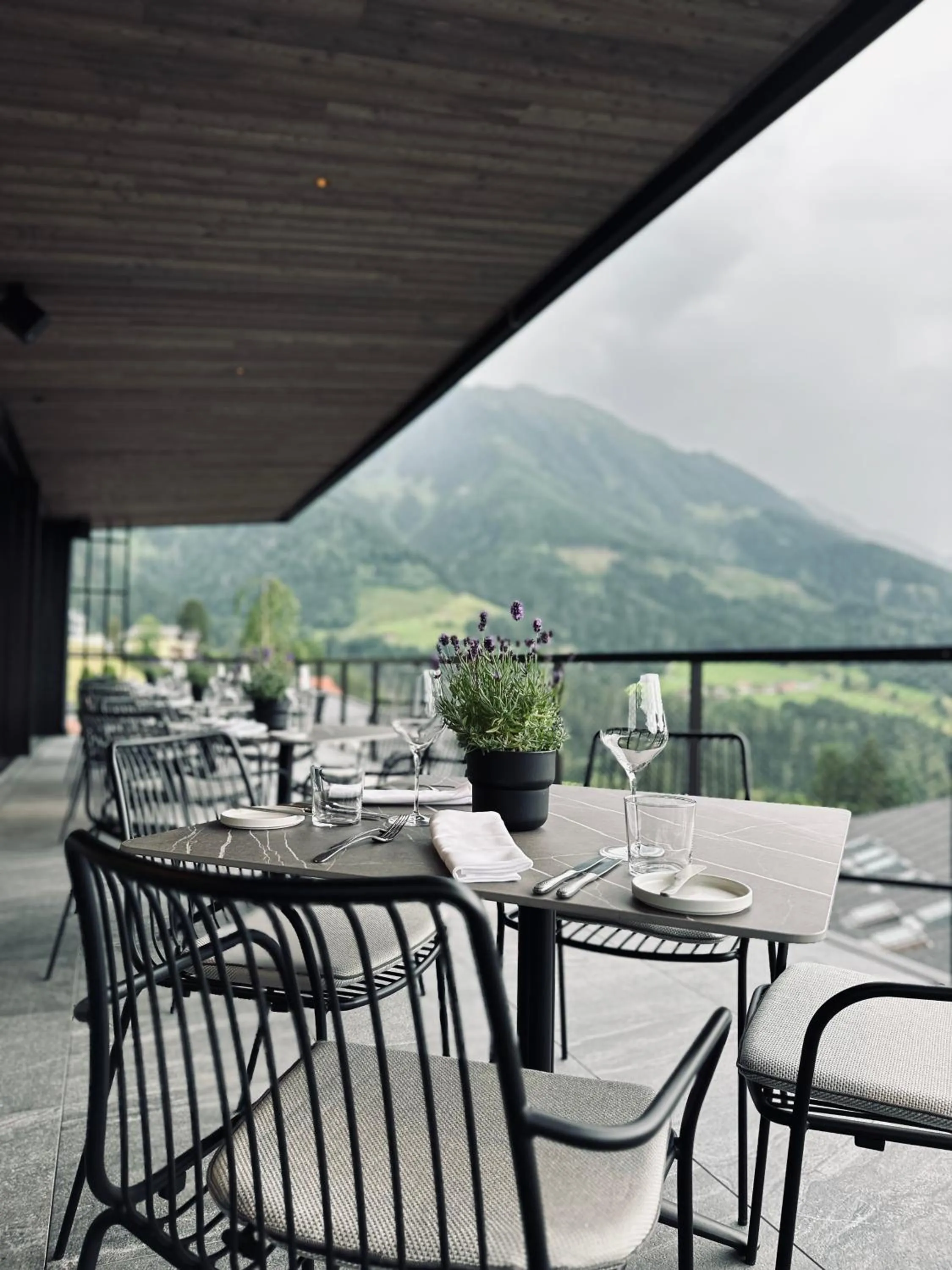 Restaurant/places to eat in Haven Mountain Retreat