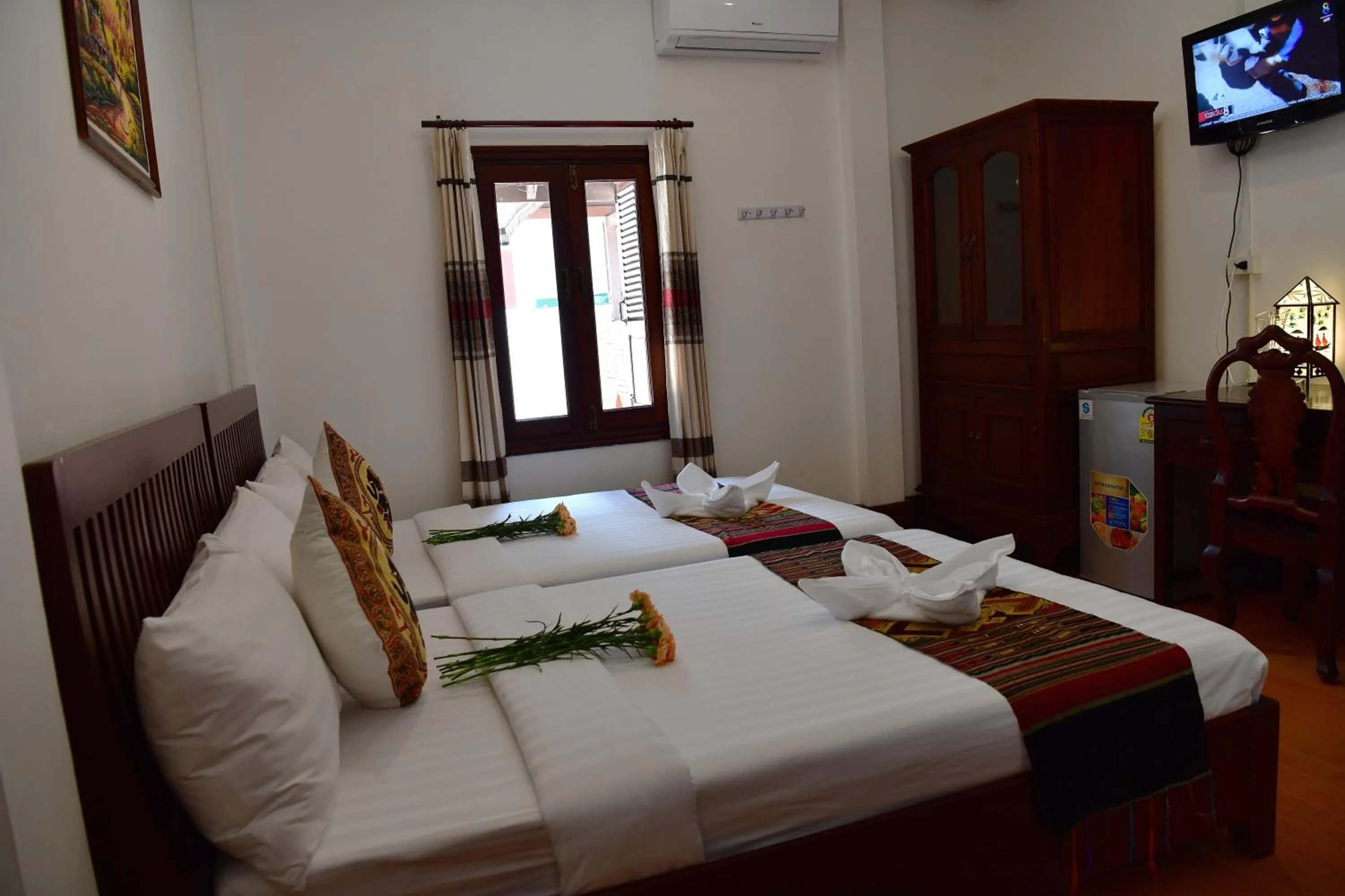 TV and multimedia, Bed in Thatsaphone Hotel