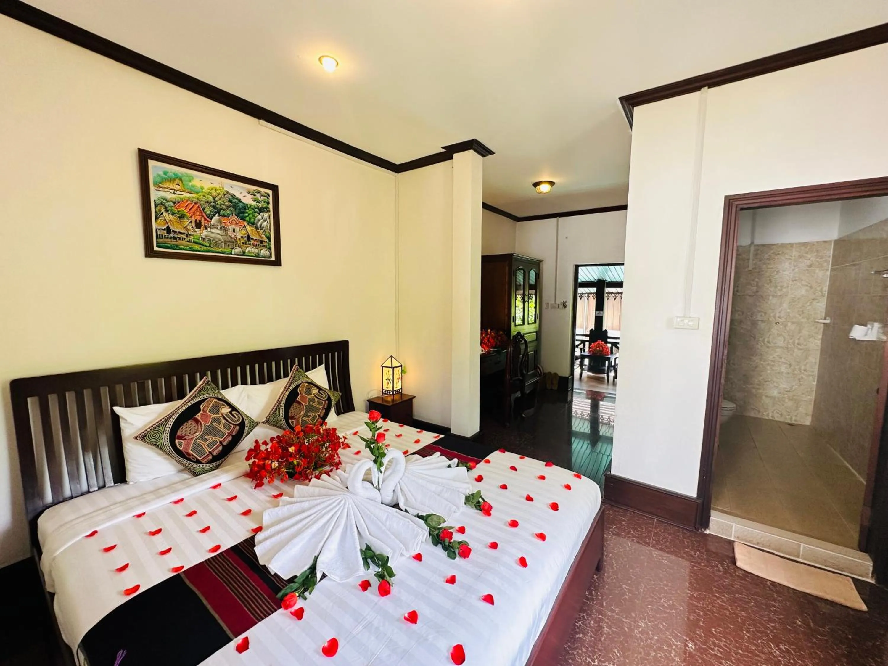 Bed in Thatsaphone Hotel