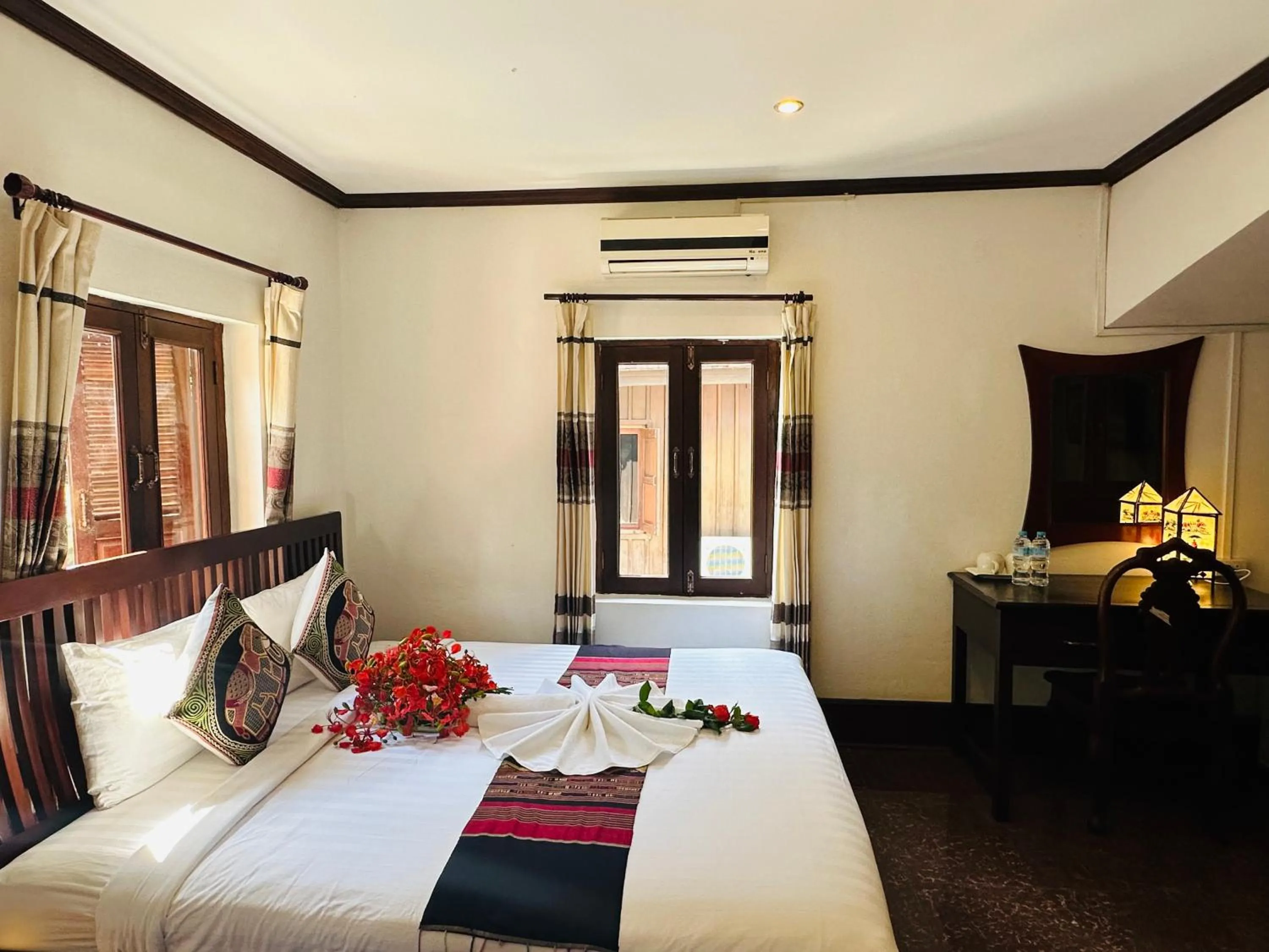 TV and multimedia, Bed in Thatsaphone Hotel