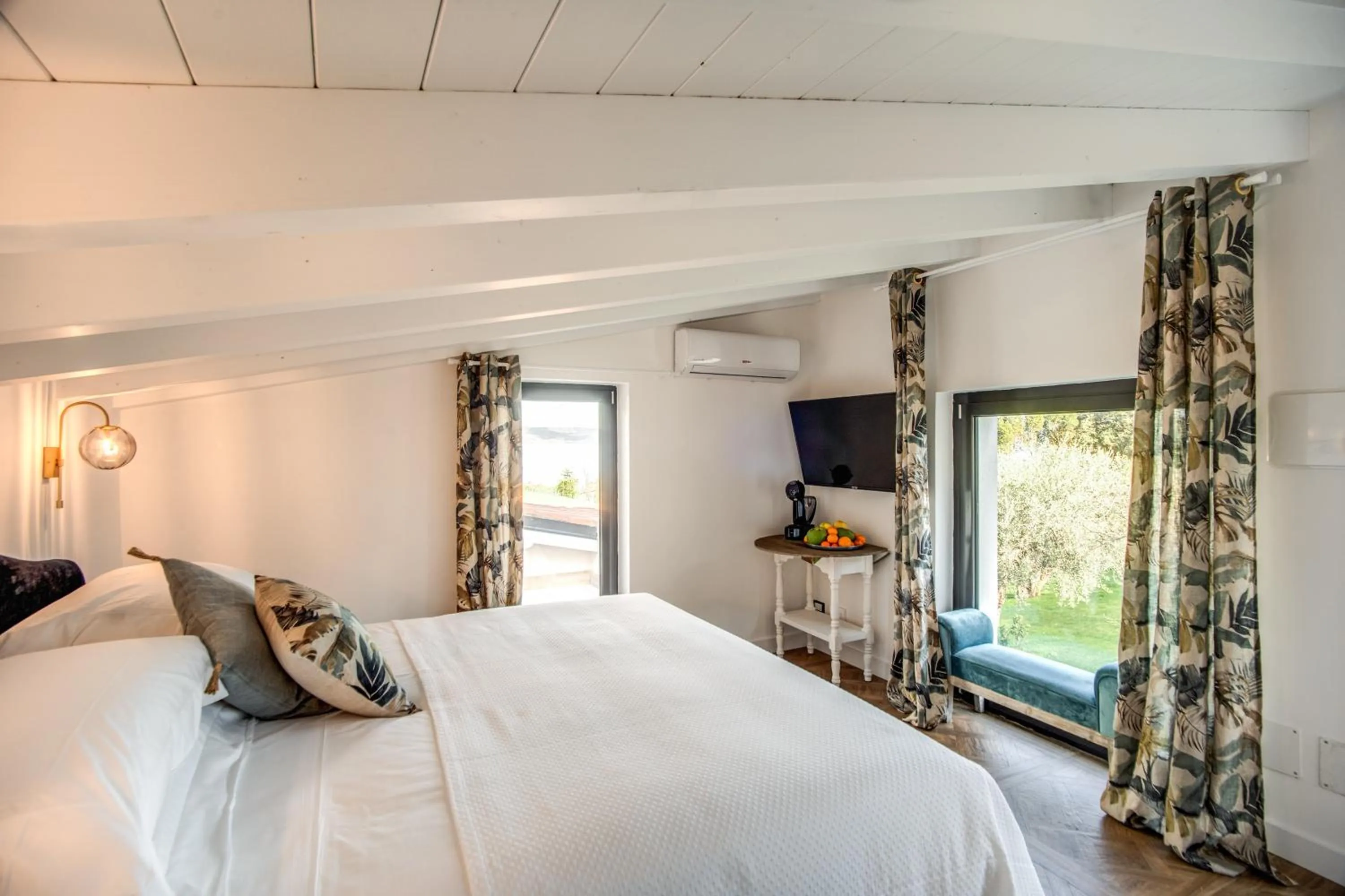 Bed in Vigna Caio Relais & Spa