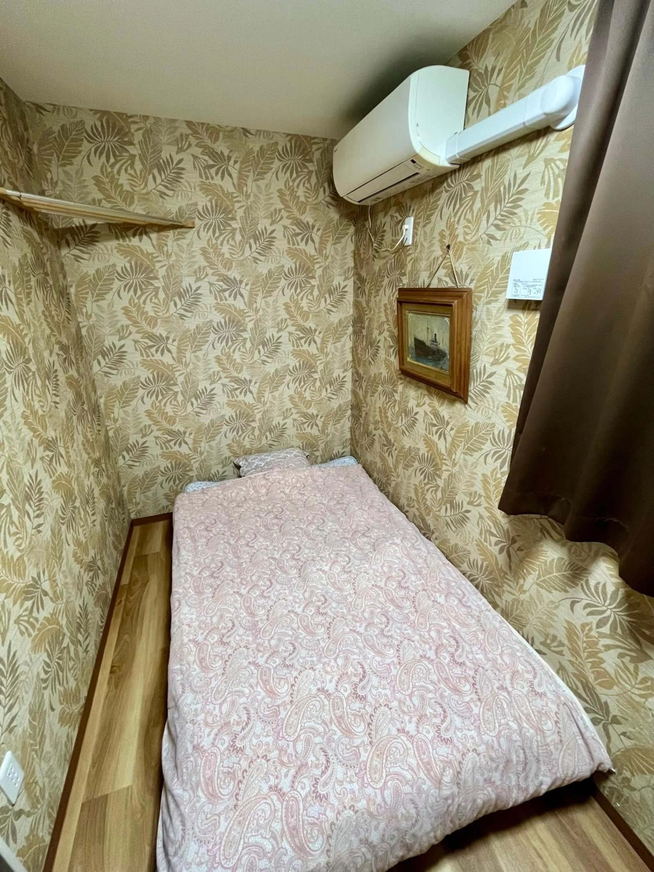 Bed in Tokyo Guest House 2020