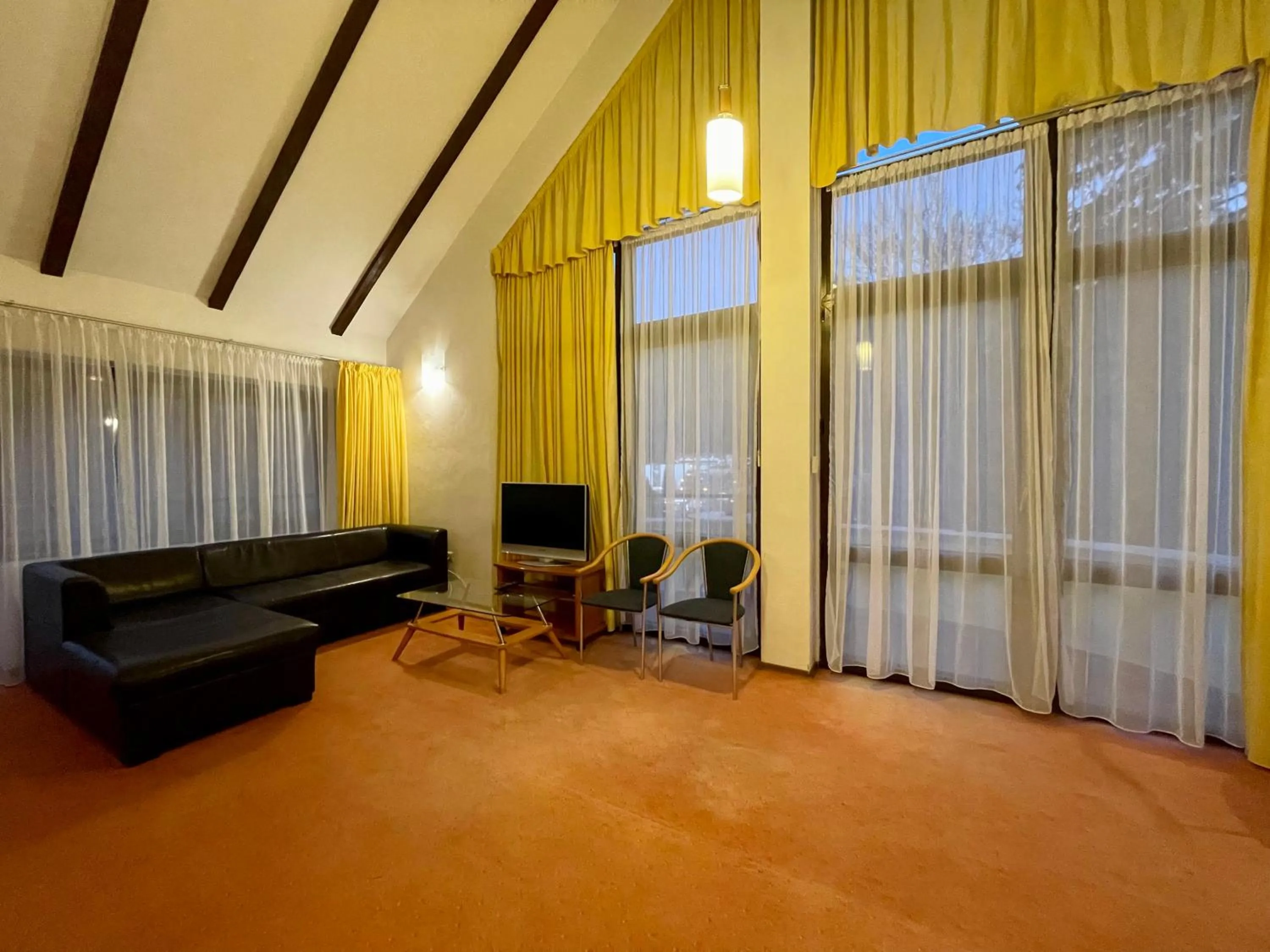 Seating area in Vila Condor