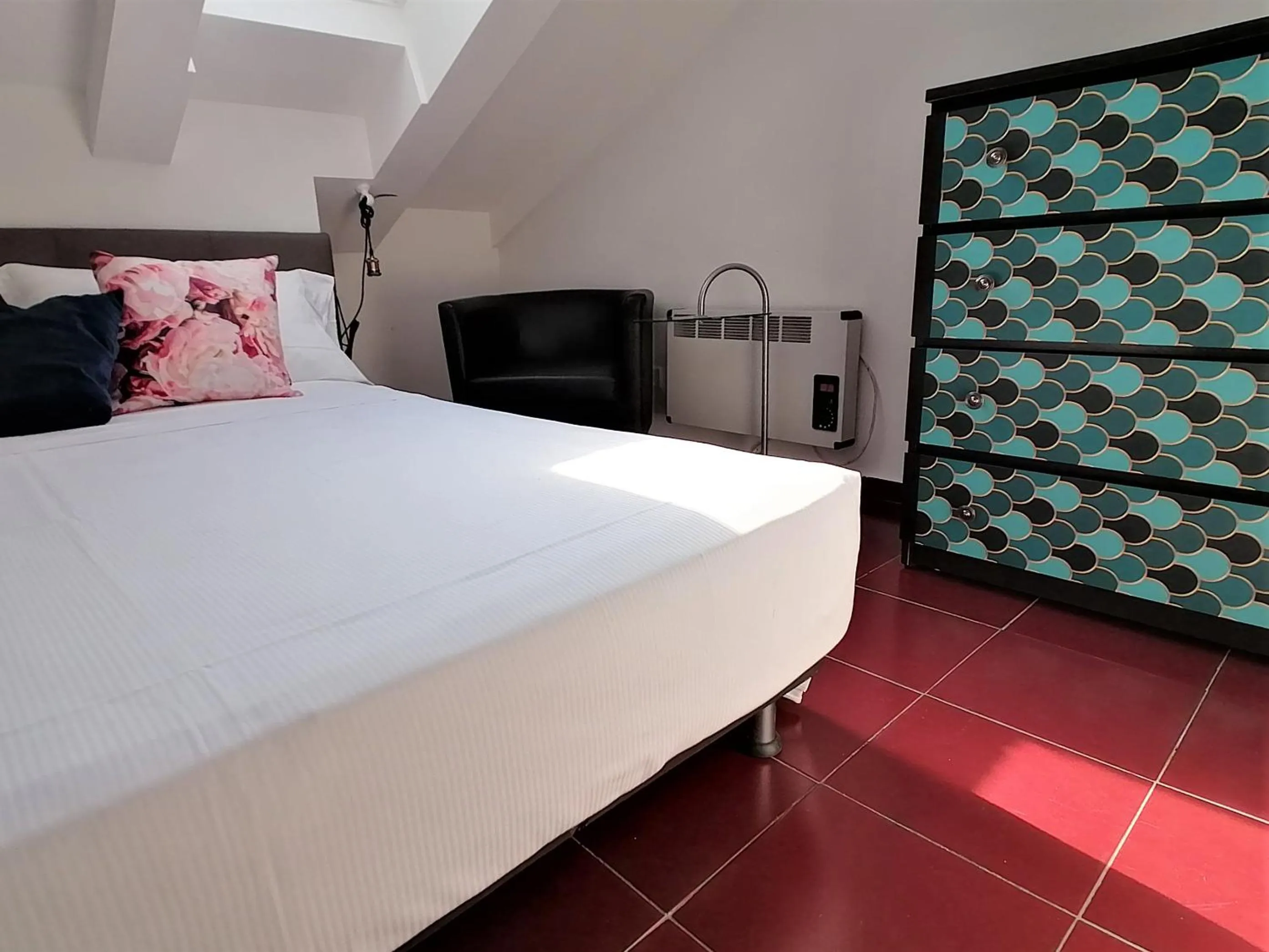 Bed in Mercanti Attic Version