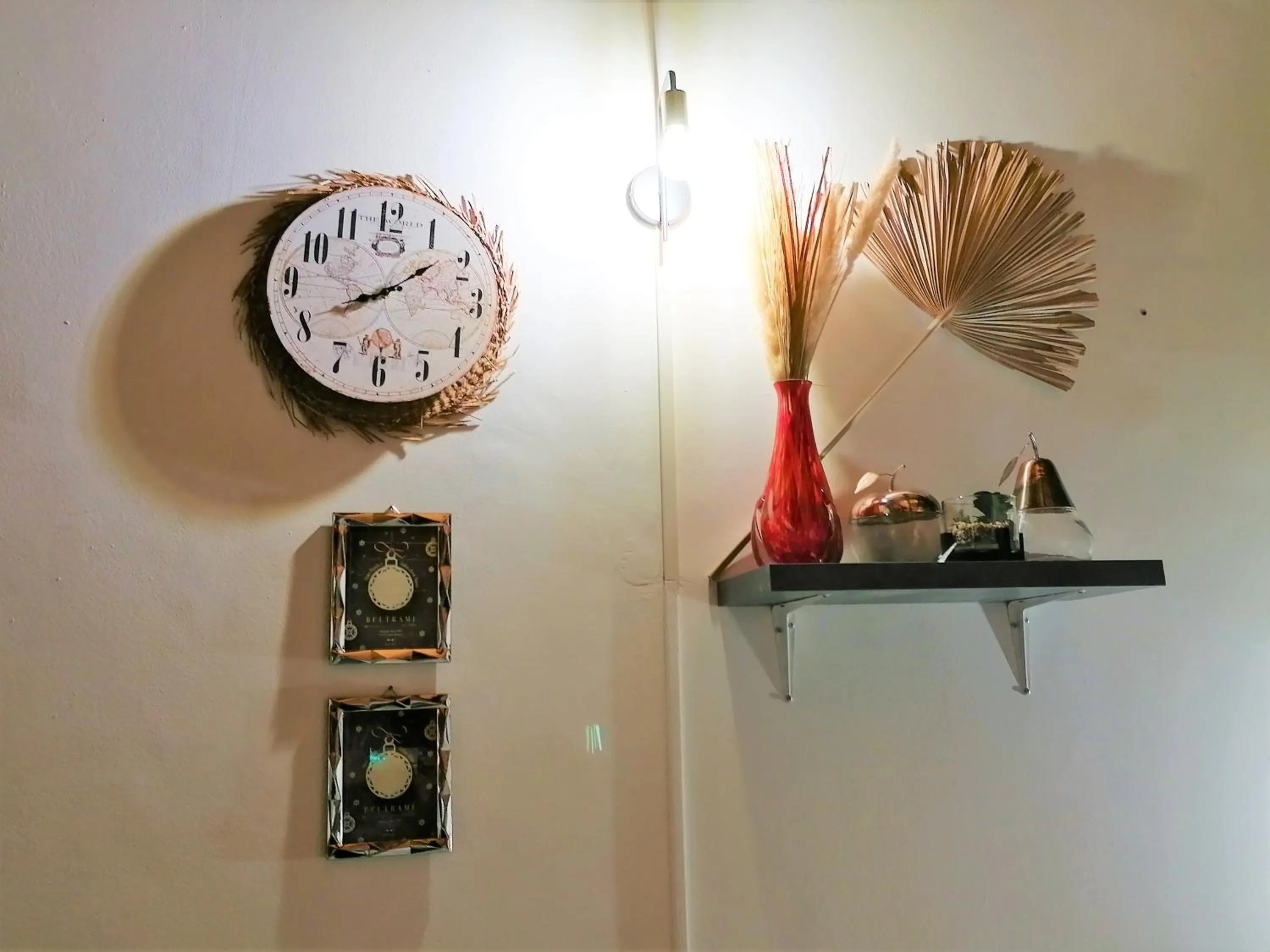 Decorative detail in Mercanti Attic Version