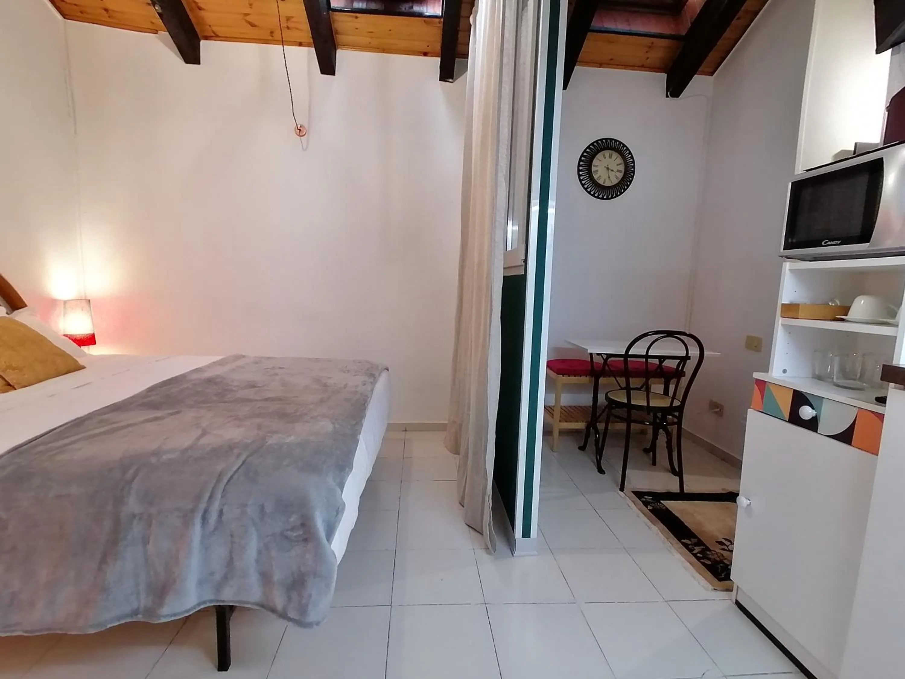 Bed in Mercanti Attic Version