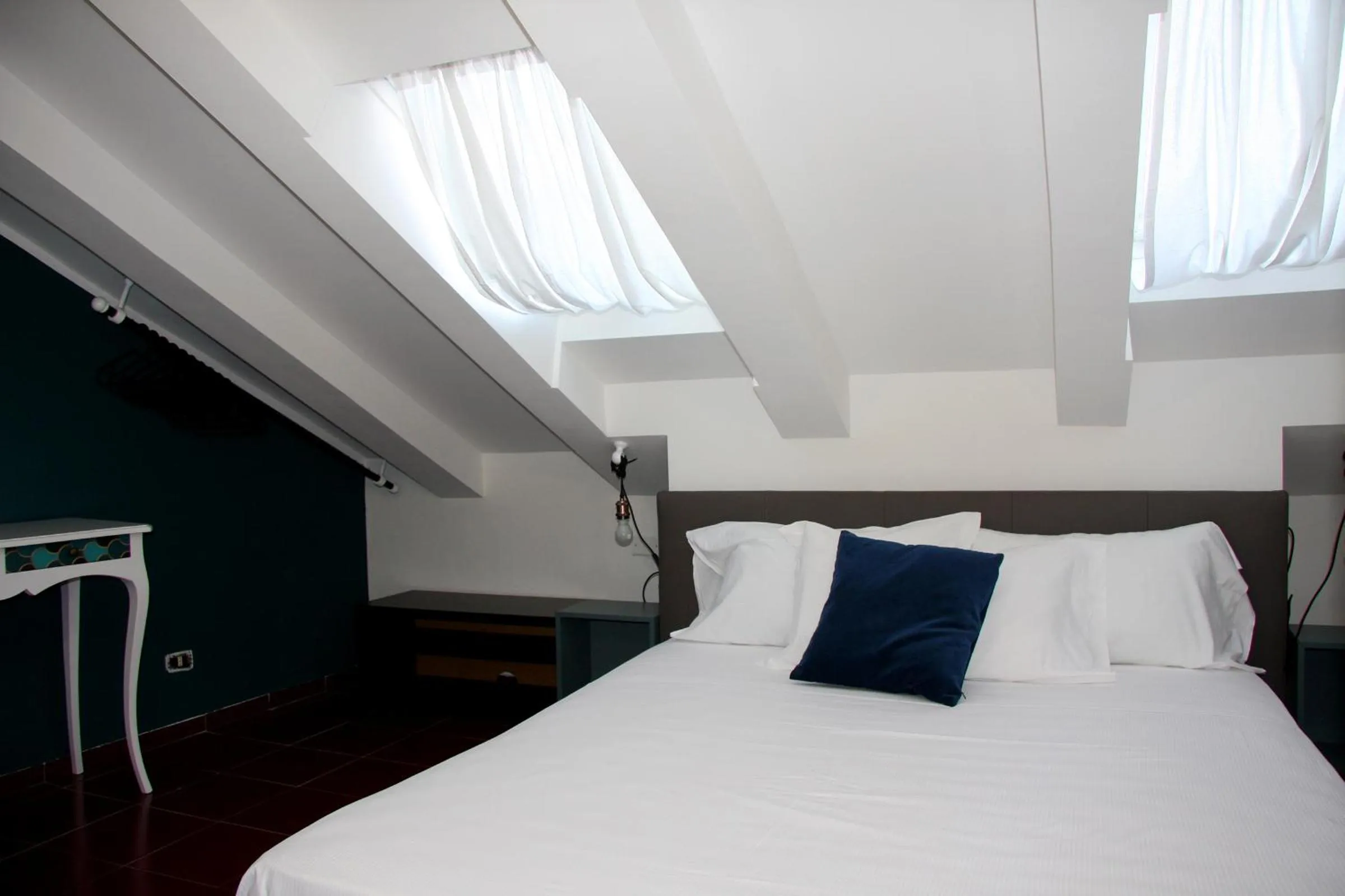 Bed in Mercanti Attic Version