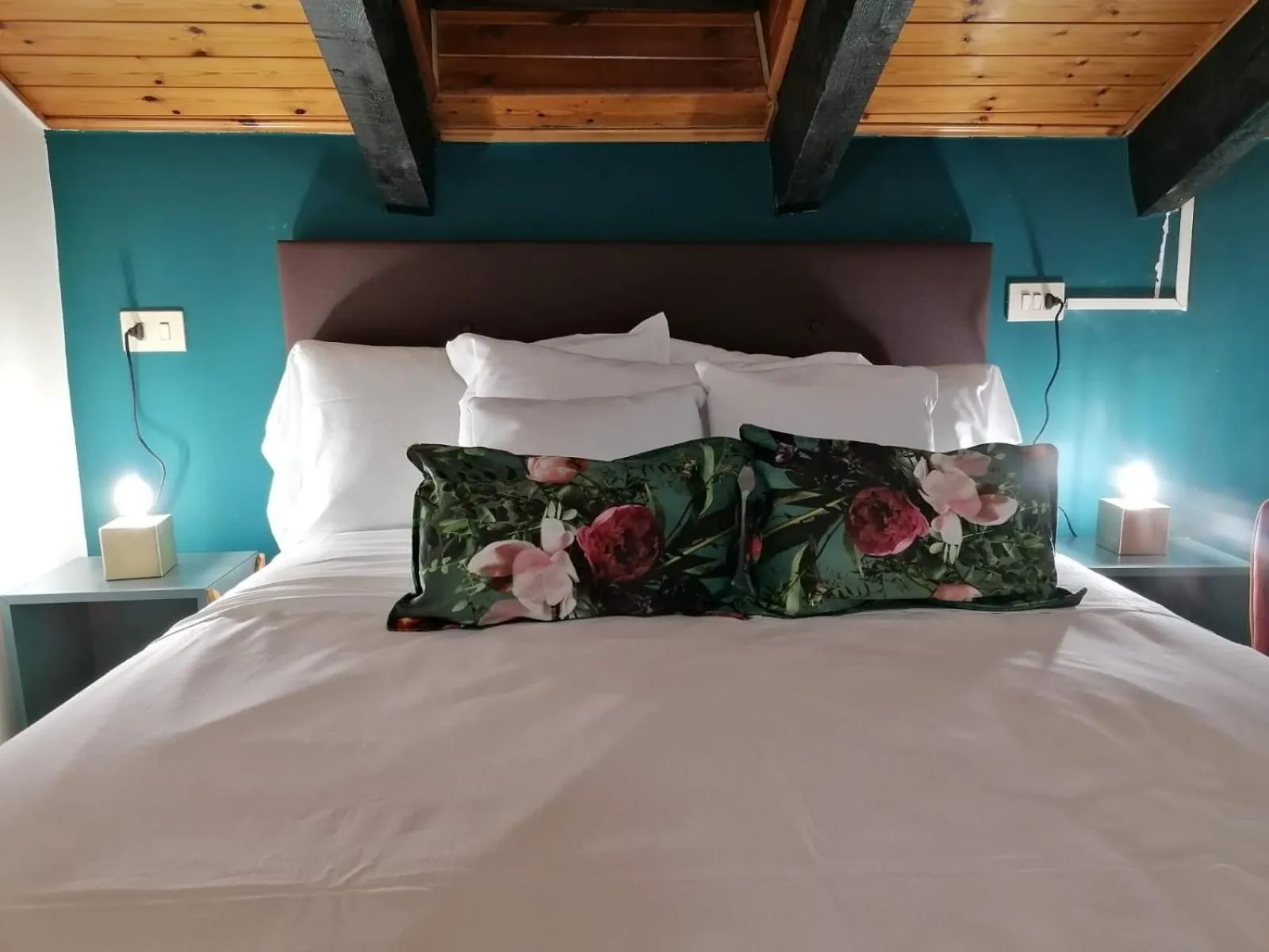 Bed in Mercanti Attic Version