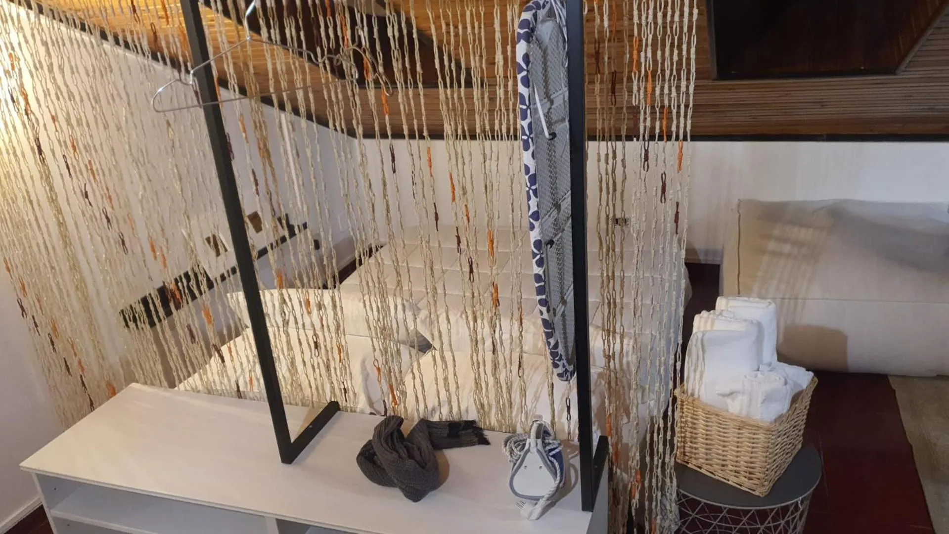 Bed in Mercanti Attic Version