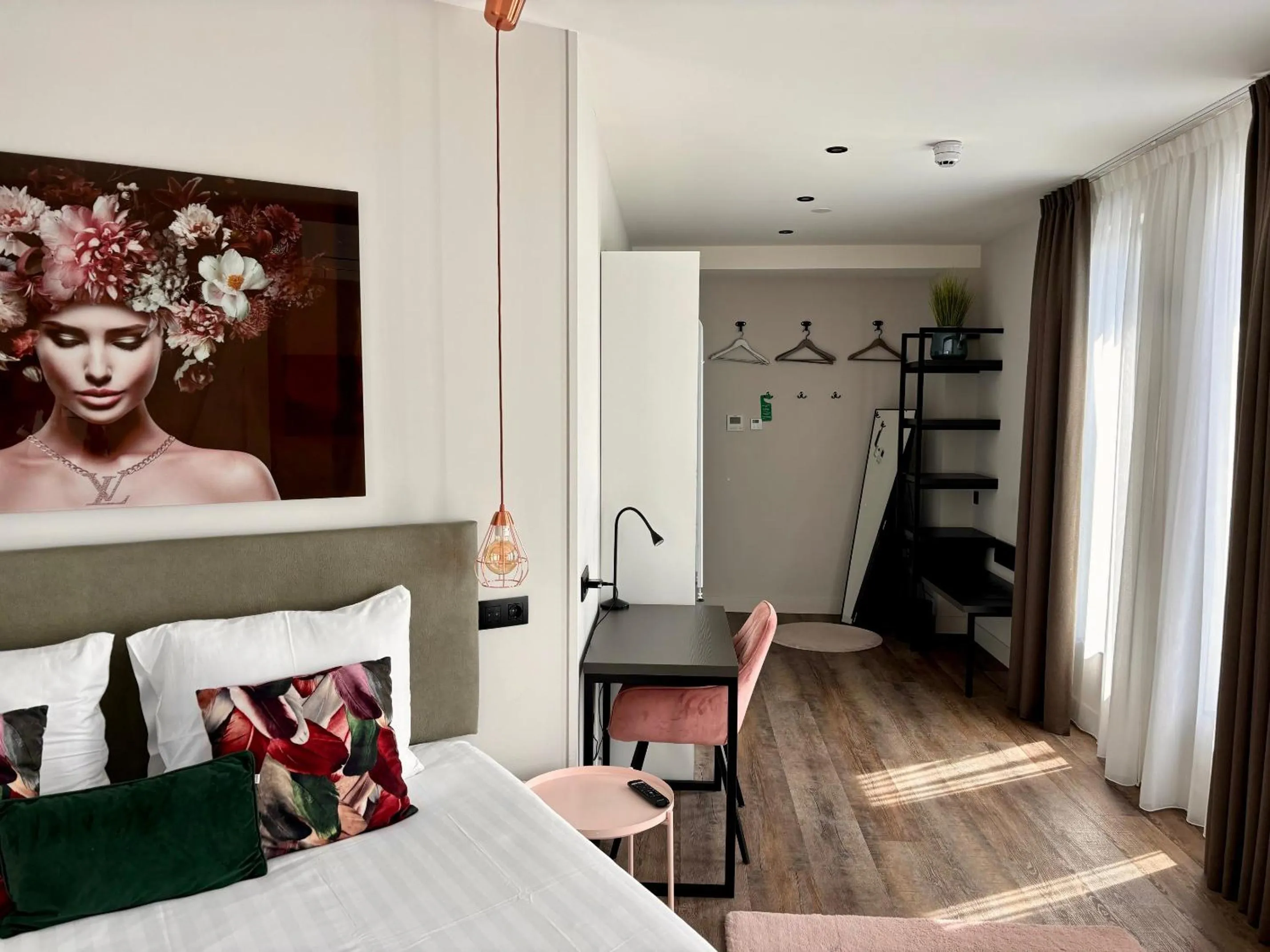 Photo of the whole room, Bed in Hotel La Boutique