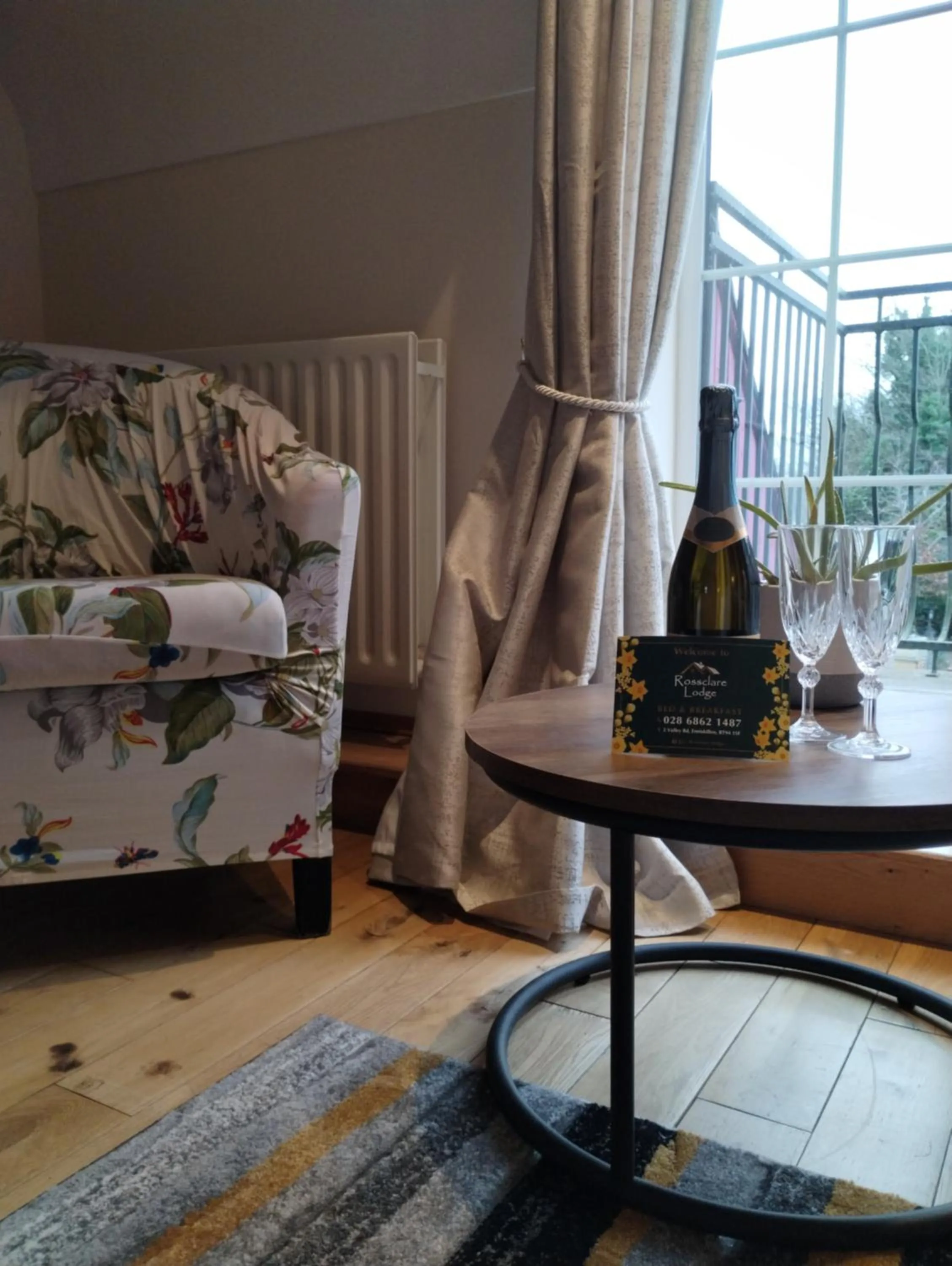 Seating area in Rossclare Lodge