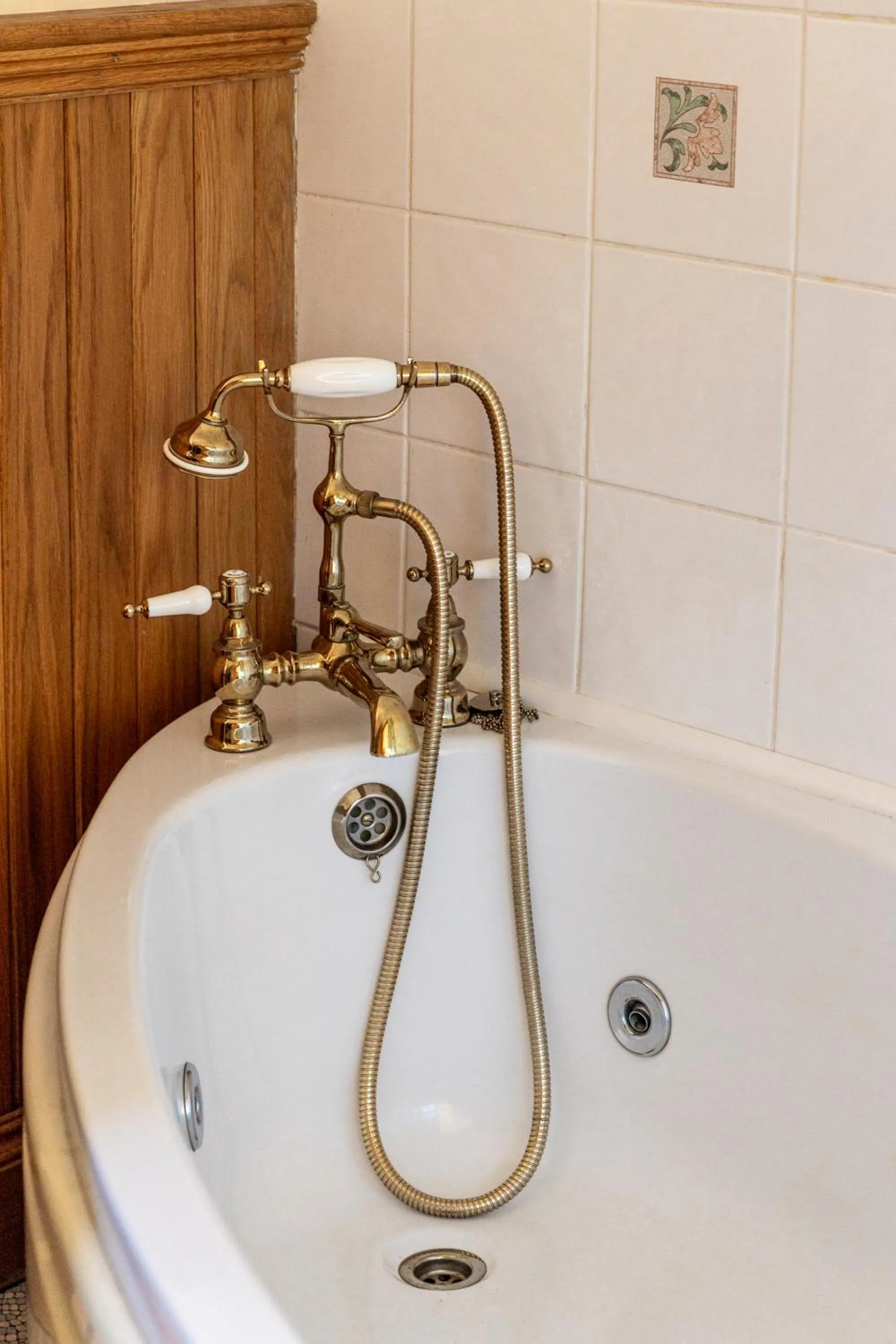 Shower in Rossclare Lodge