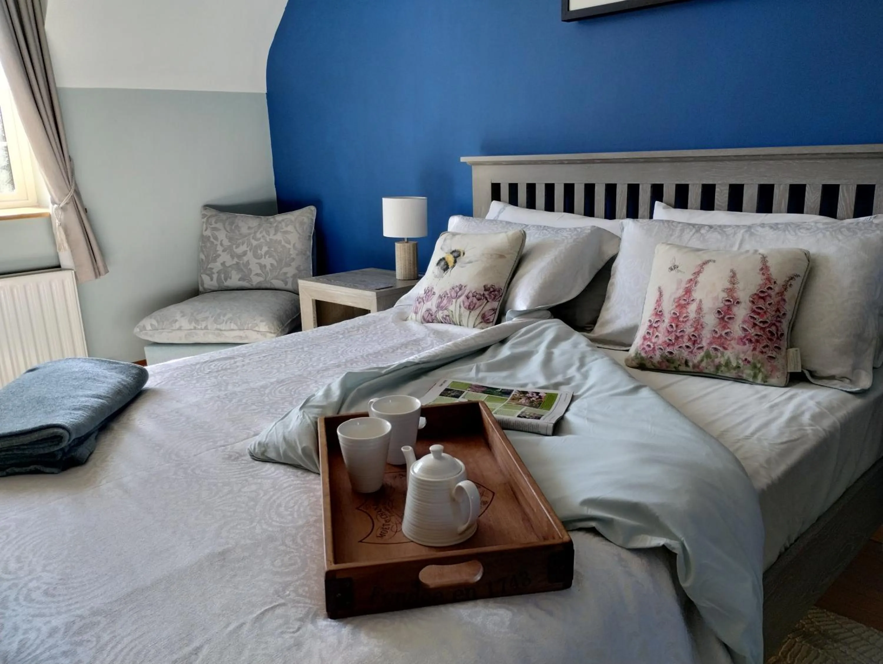 Bedroom, Bed in Rossclare Lodge