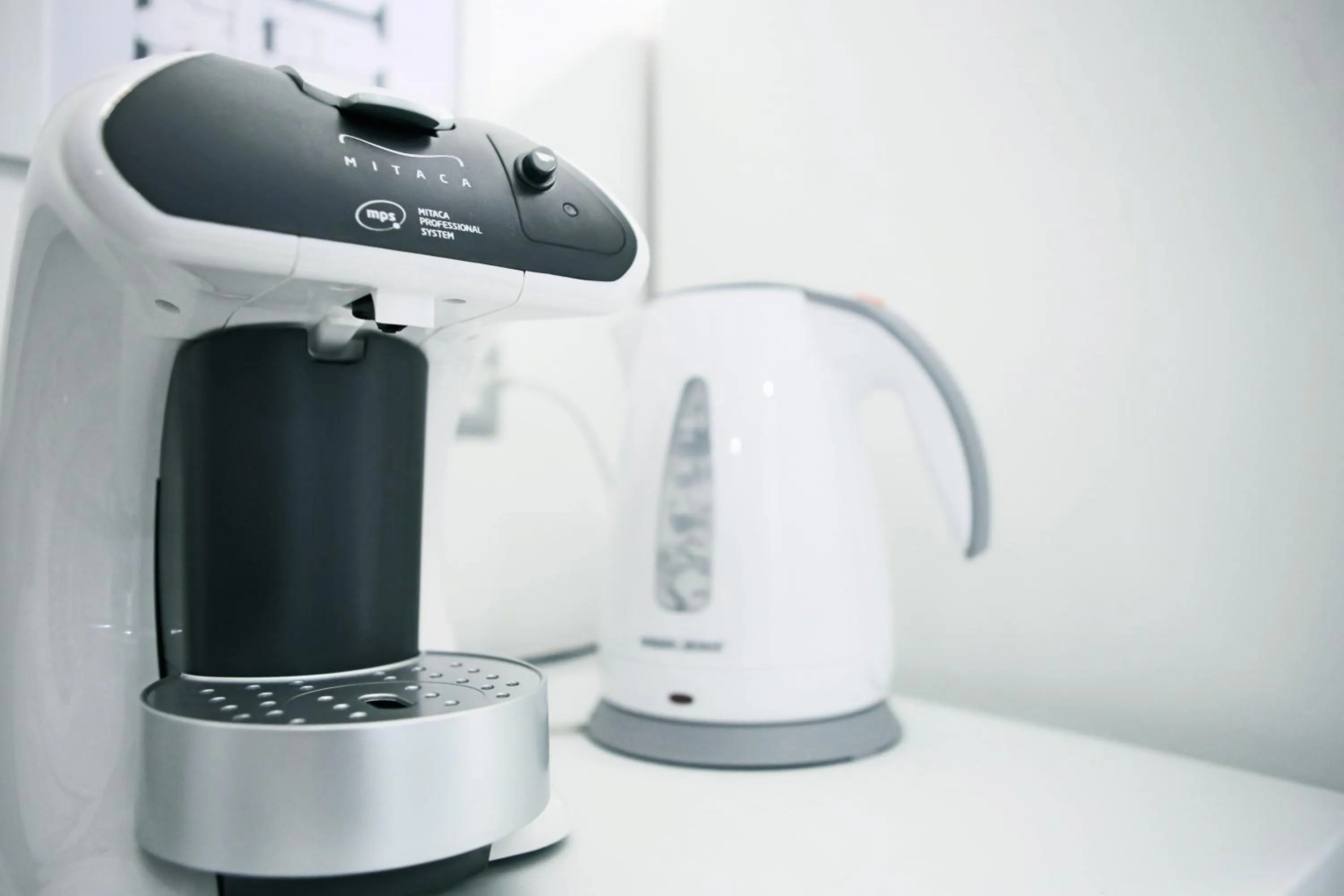 Kitchen or kitchenette in Arts & Rooms