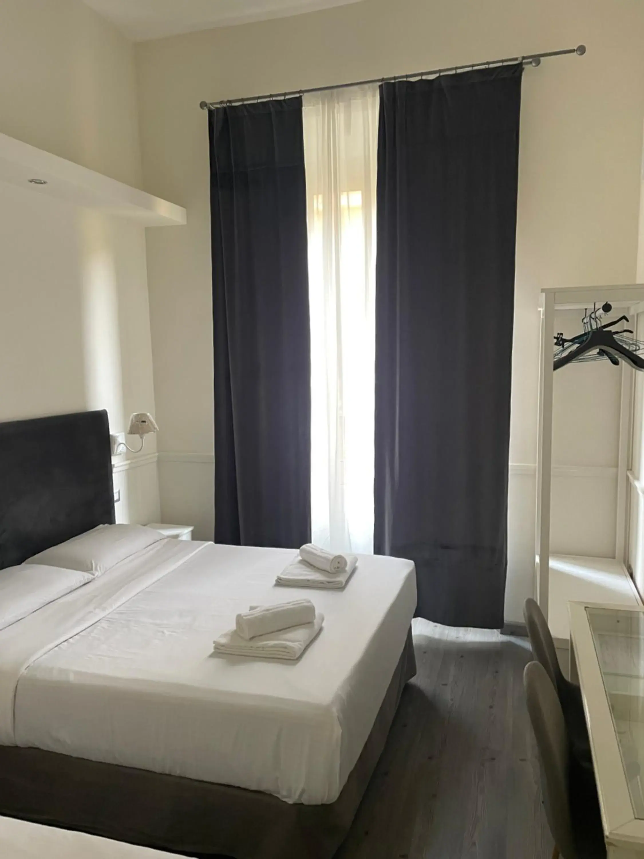 Double Room in Arts & Rooms Double Room in Arts & Rooms