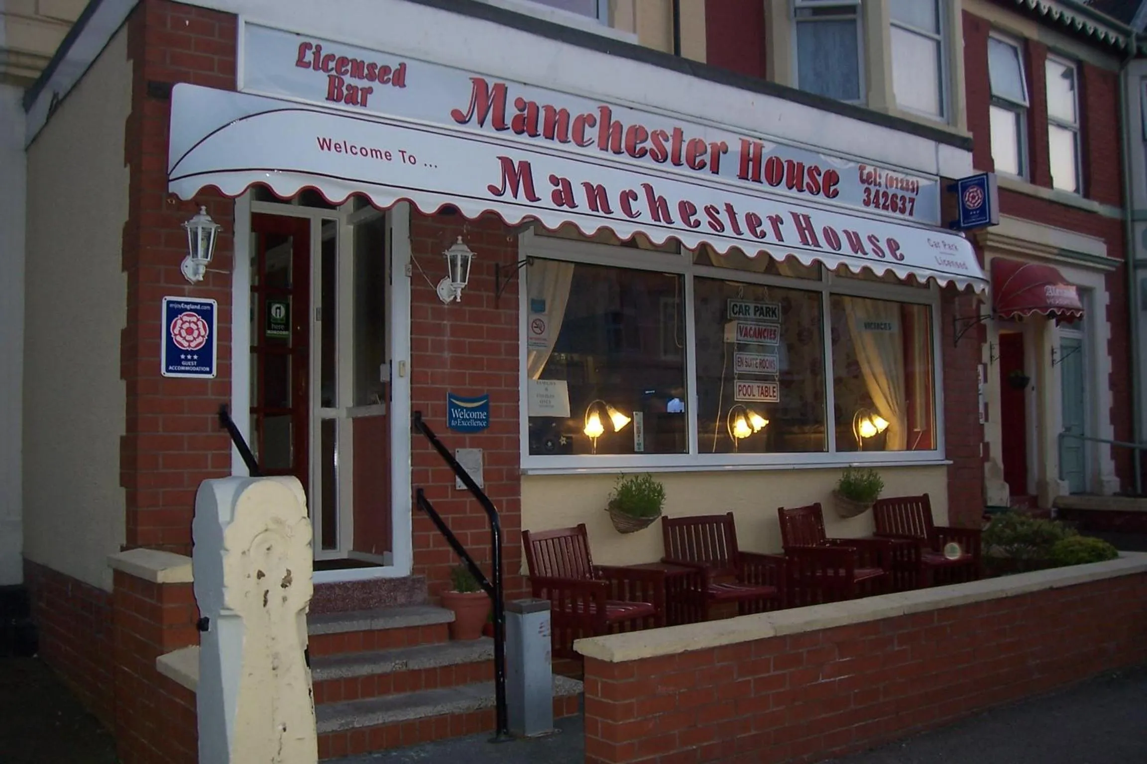 Facade/entrance in Manchester House