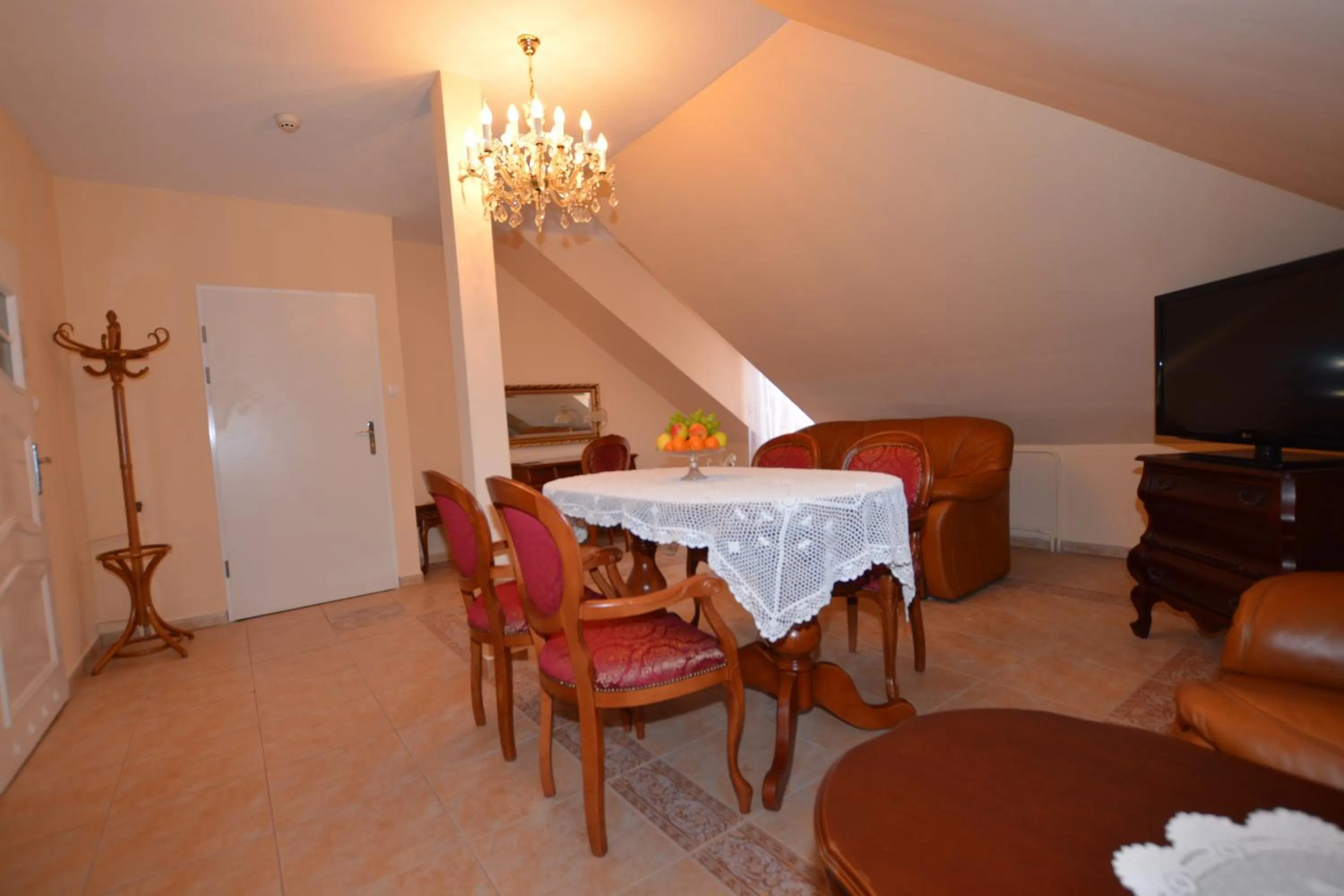 TV and multimedia in Hotel Gracja