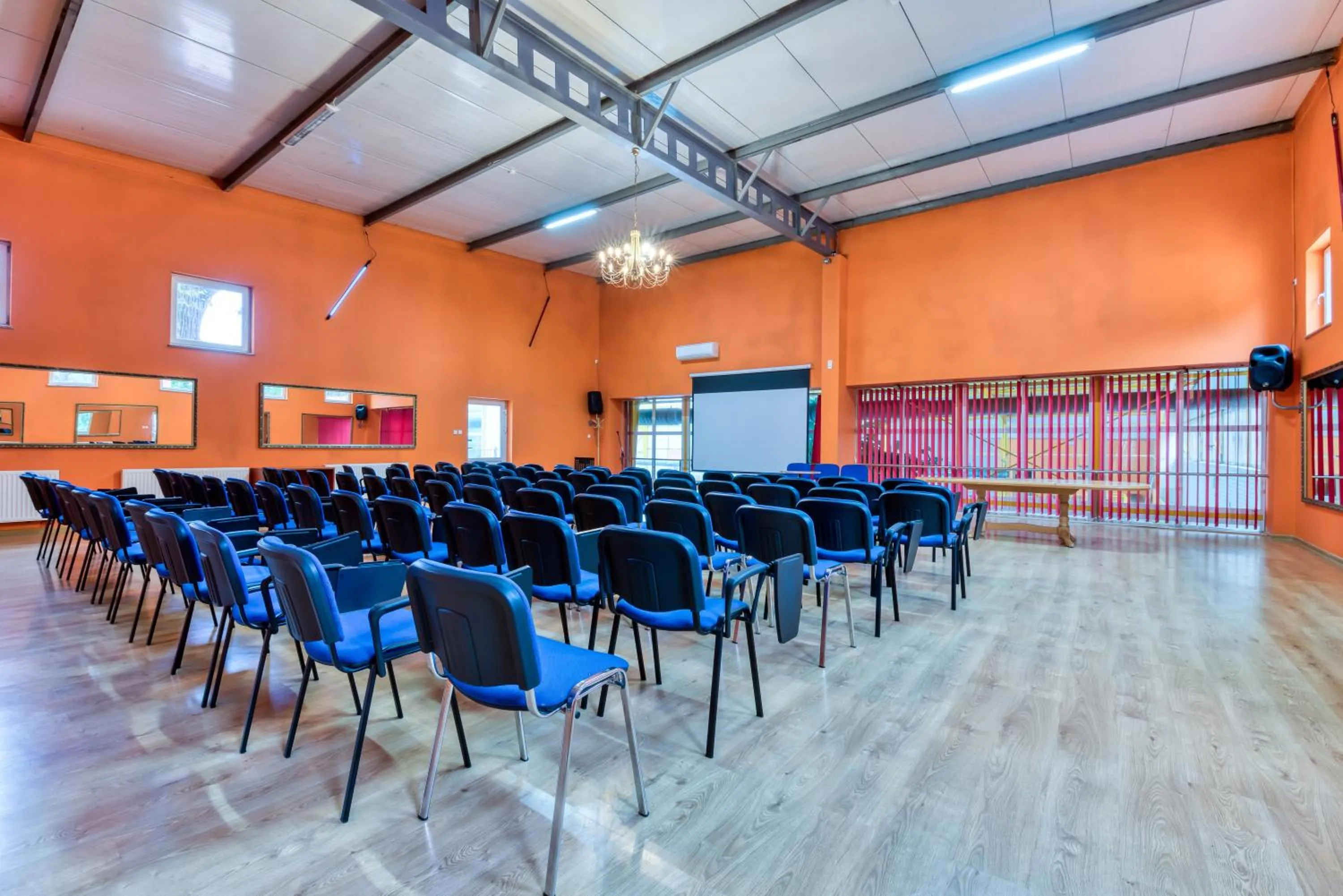 People in Hotel Gracja