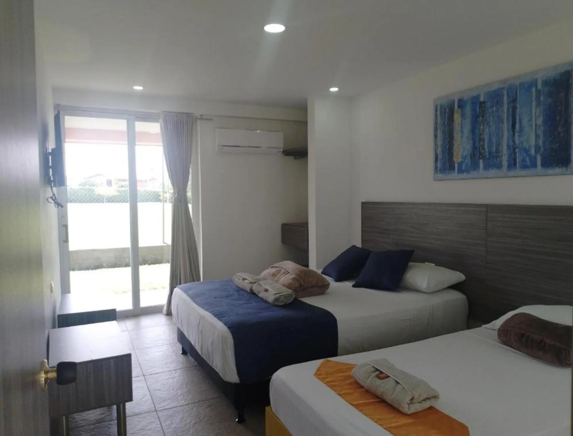 Balcony/Terrace, Bed in Hotel Palo Grande CF Pereira