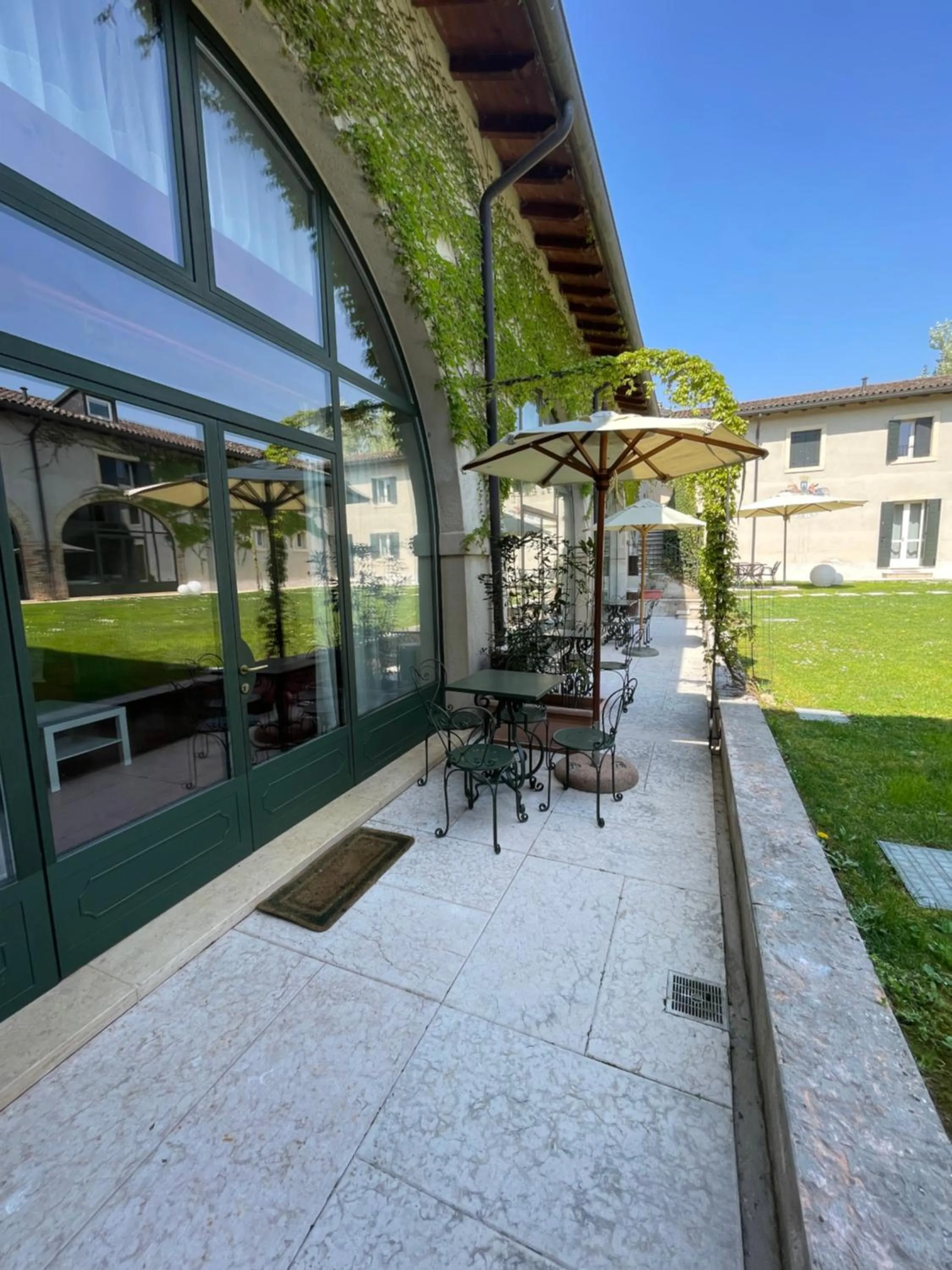 Garden in Apartments Relais Corte Paradiso