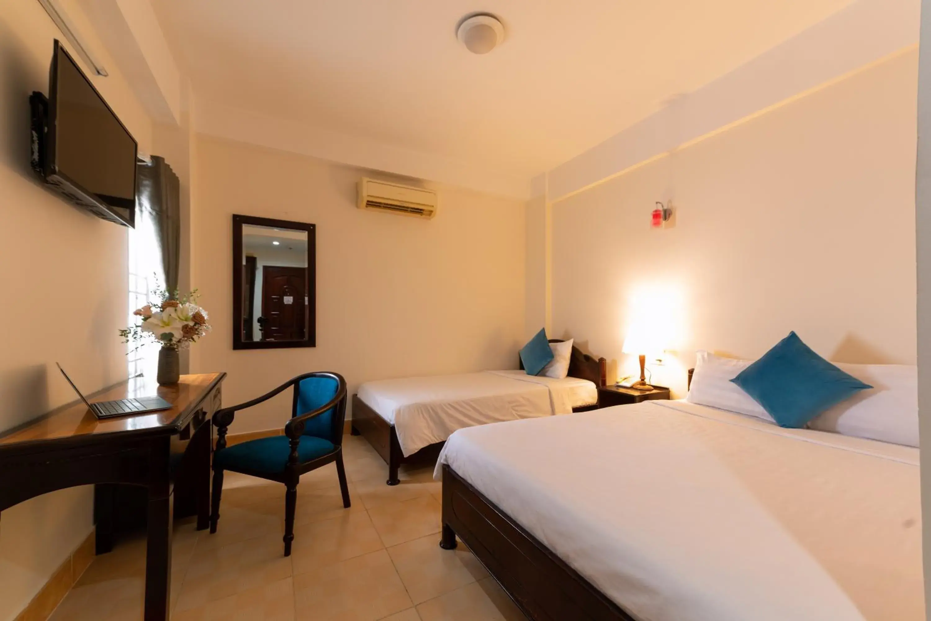 Standard Triple Room in StarLight Nha Trang Standard Triple Room in StarLight Nha Trang