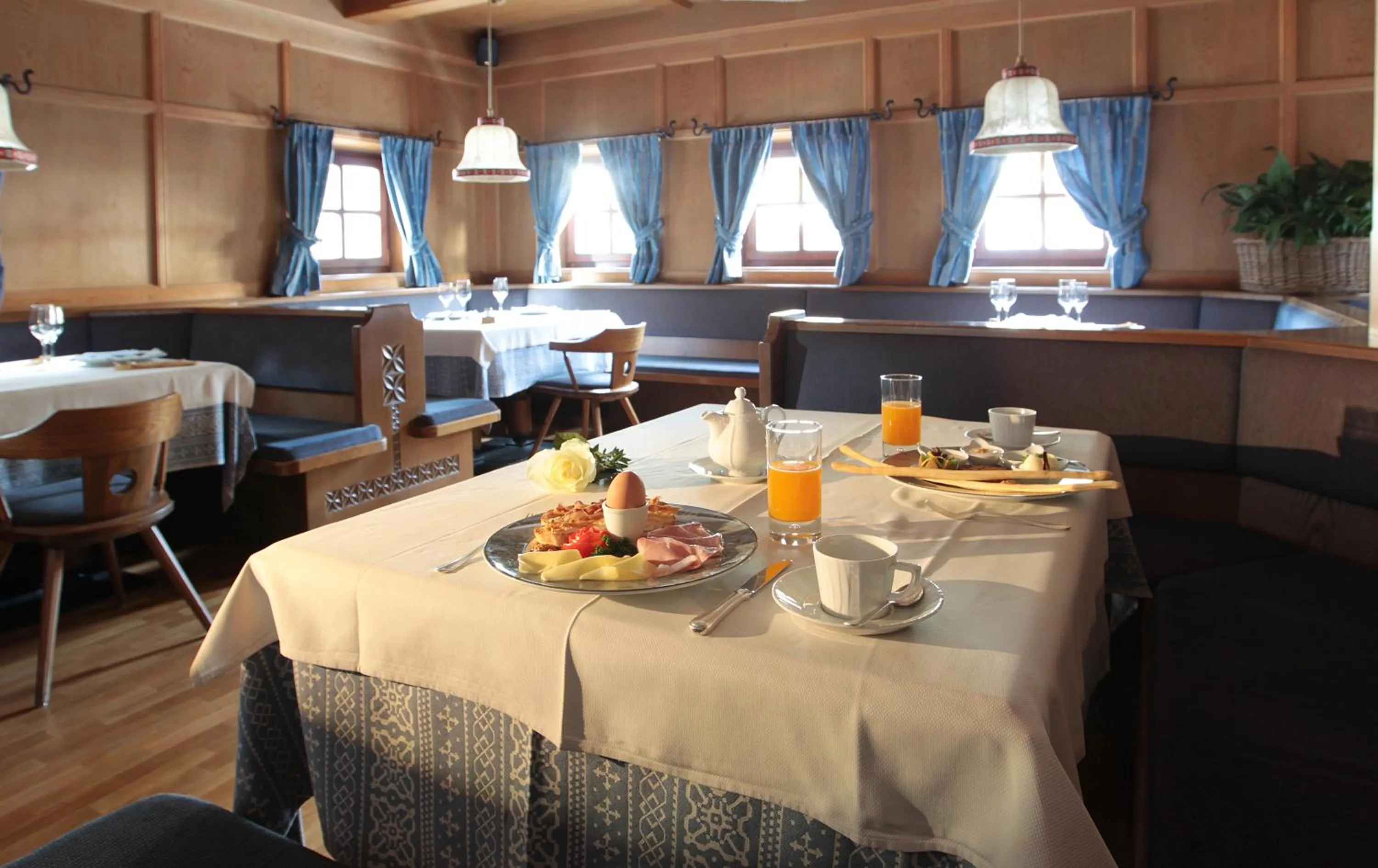 Restaurant/places to eat in Palace Hotel Wellness & Beauty