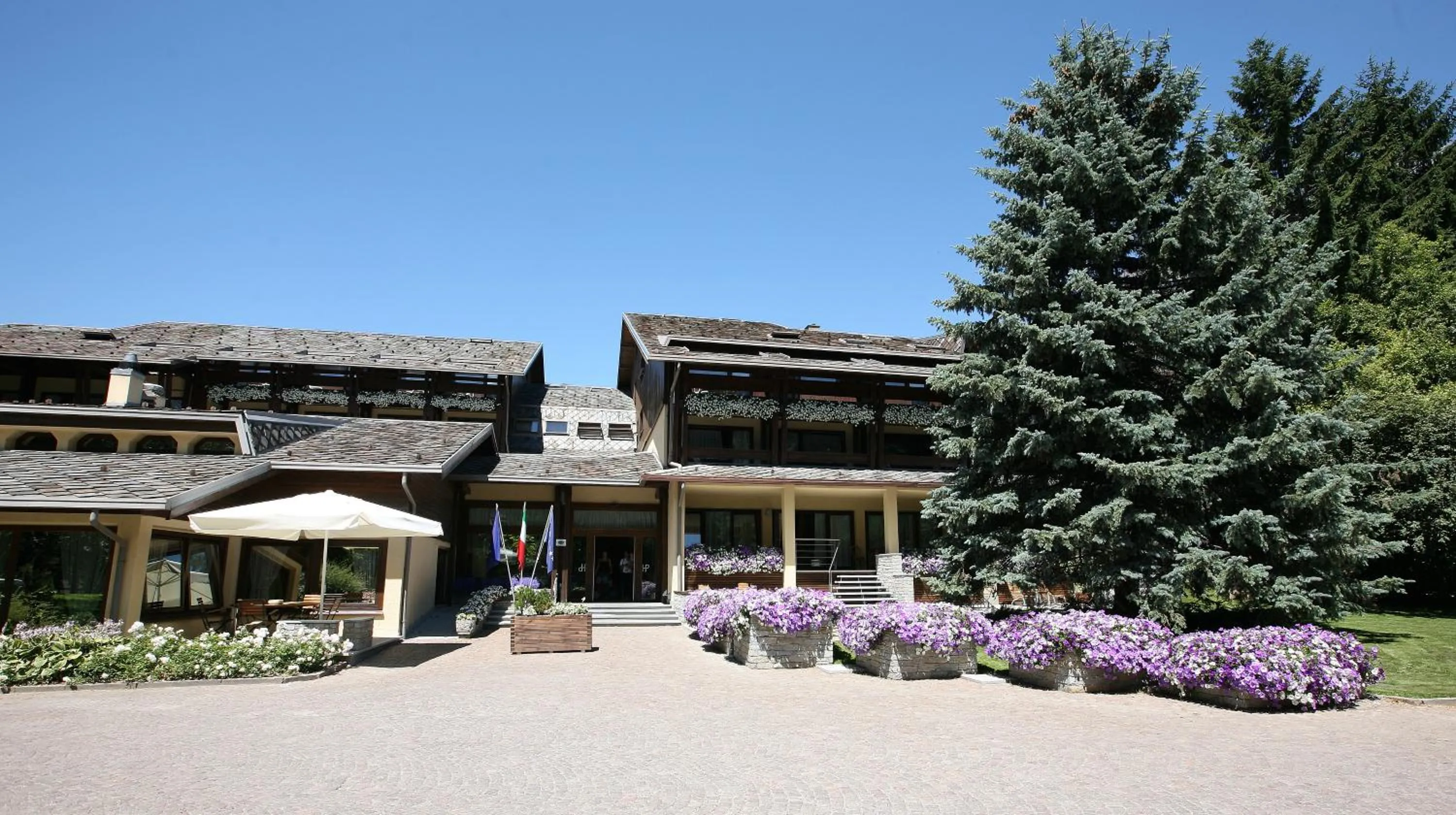 Facade/entrance in Palace Hotel Wellness & Beauty